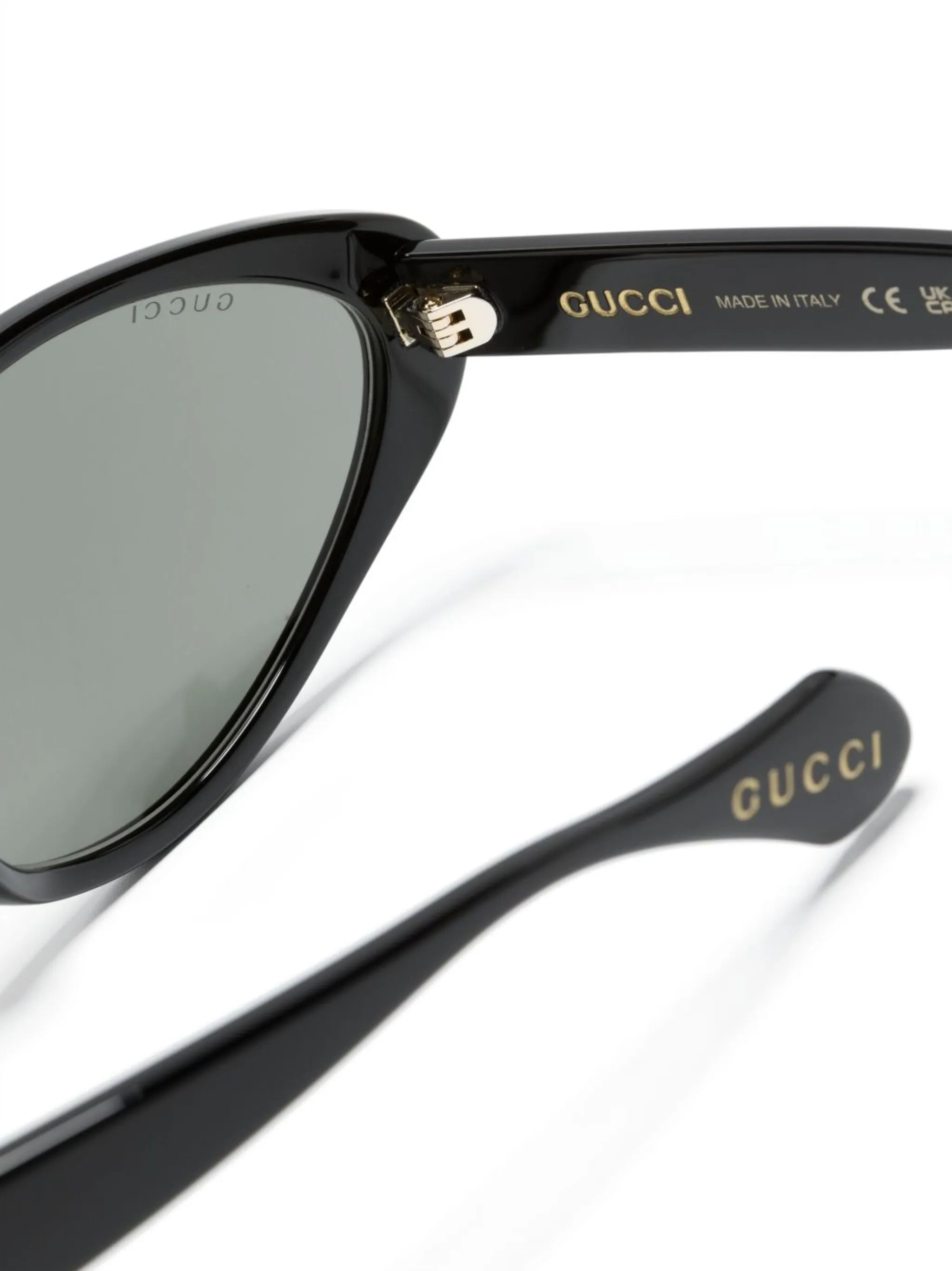 cat-eye frame sunglasses
