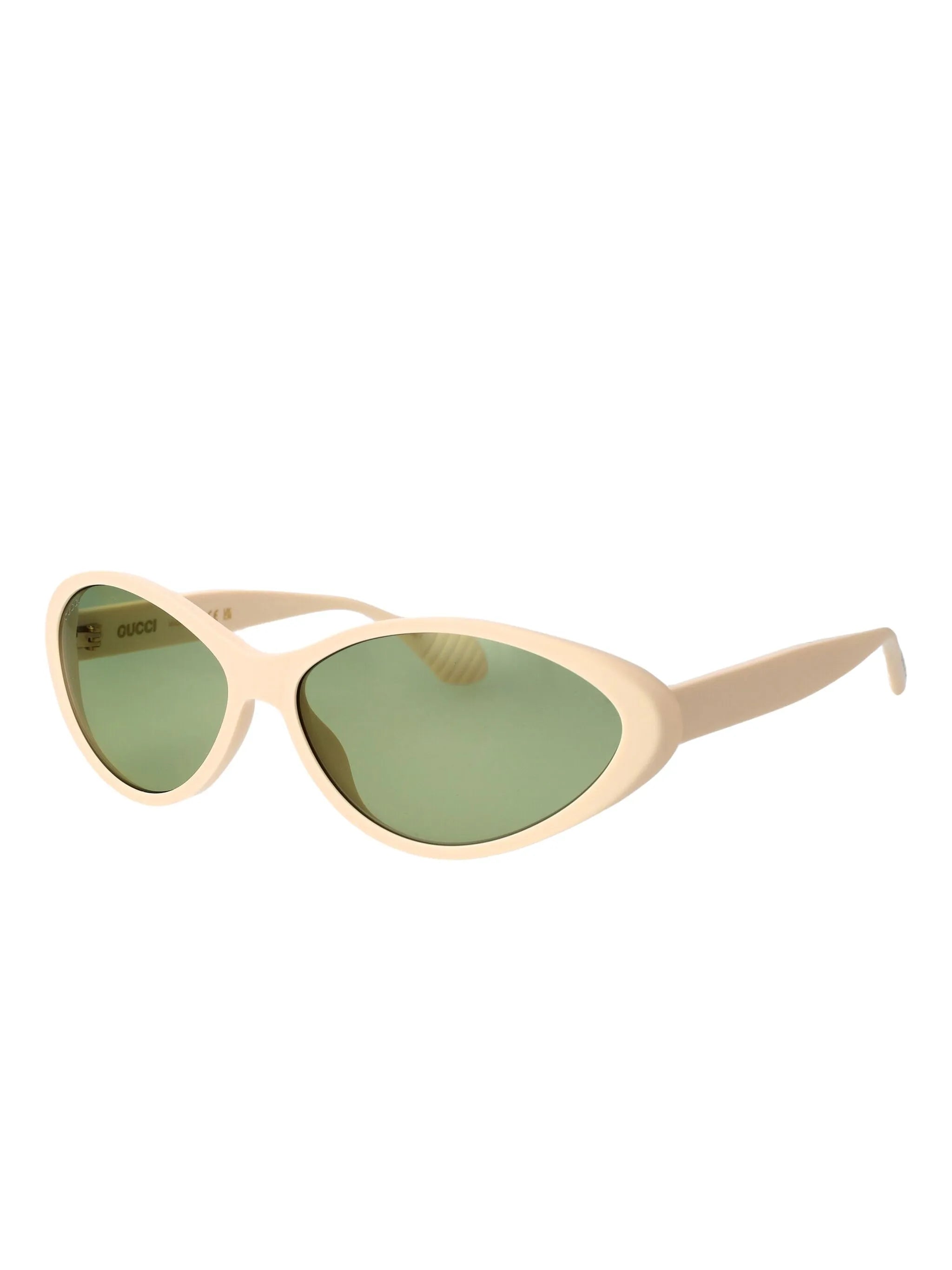 cat-eye frame sunglasses