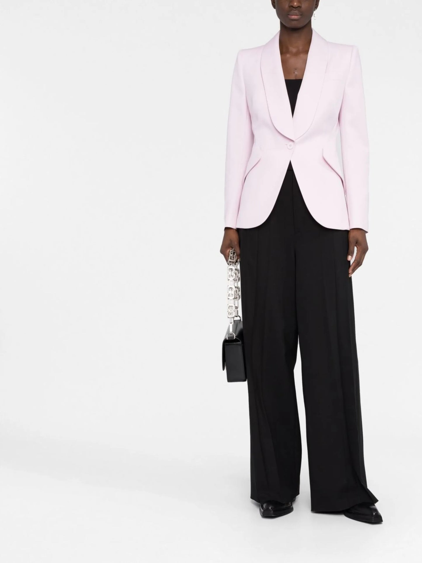 peak-shoulder single-breasted blazer