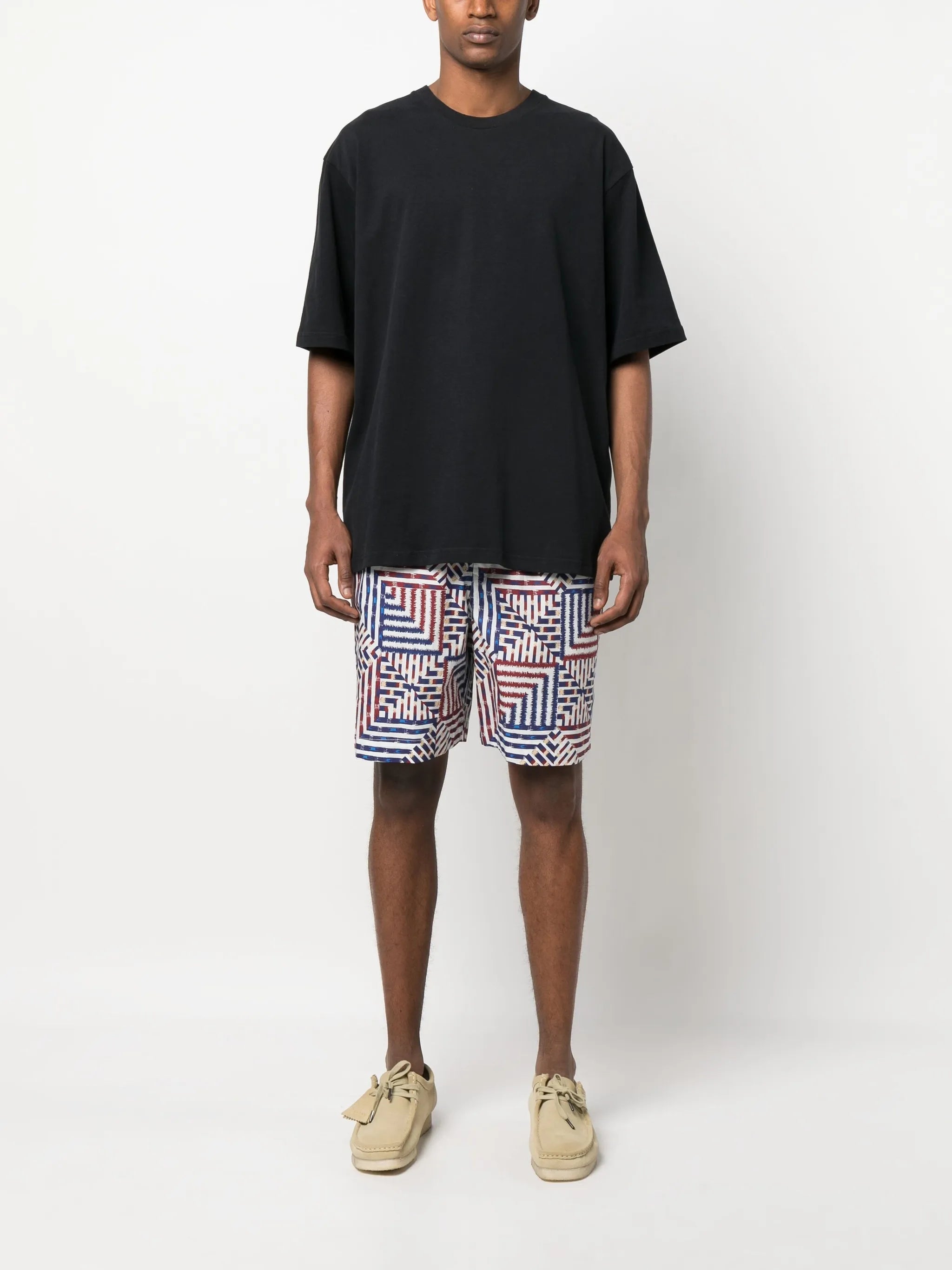 logo-embroidered T-shirt