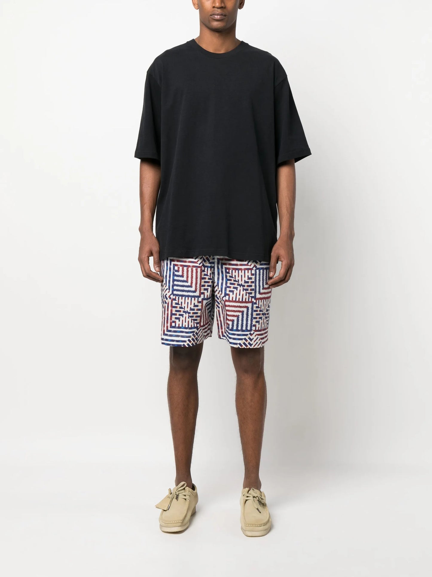 logo-embroidered T-shirt