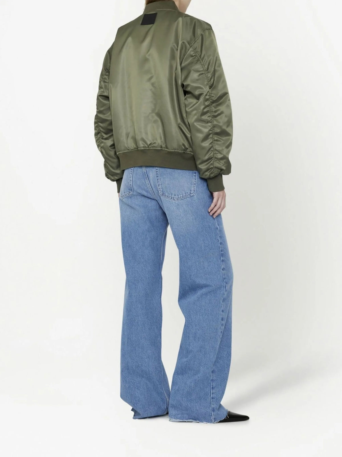 Leon bomber
