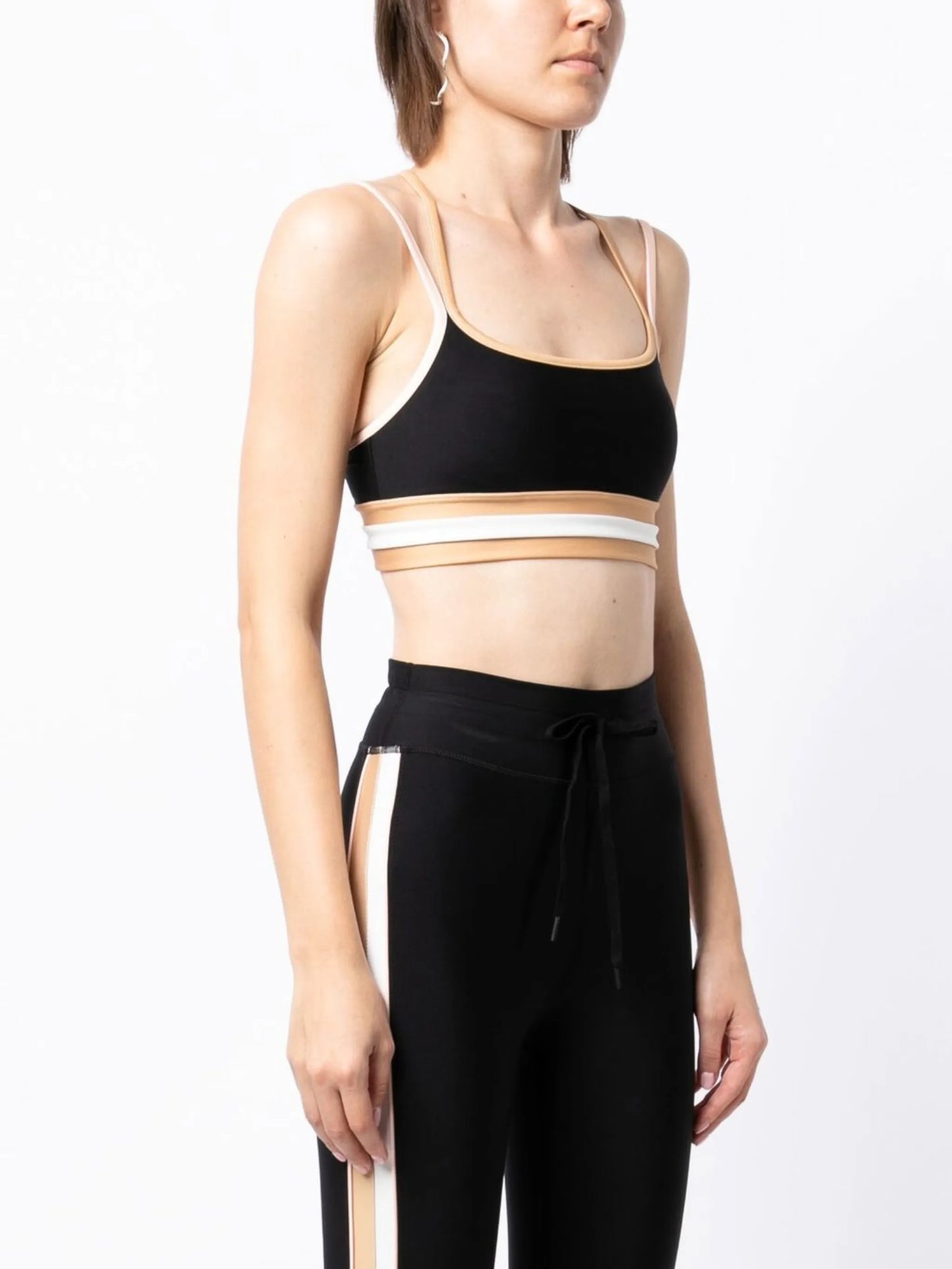 Tempo contrasting-trim top