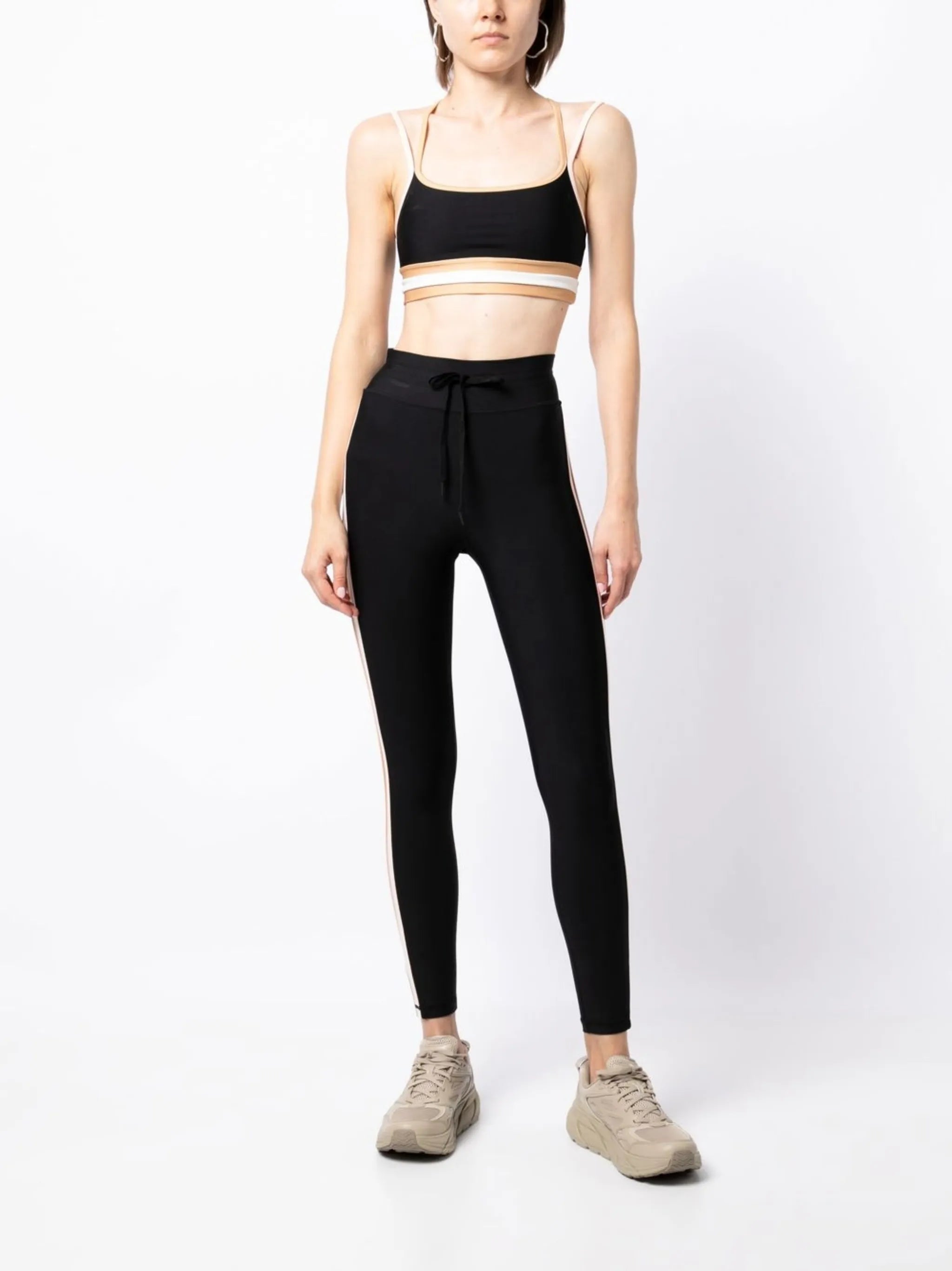 Tempo contrasting-trim top