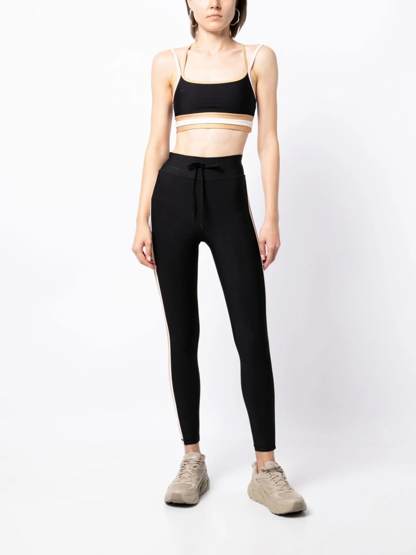 Tempo contrasting-trim top
