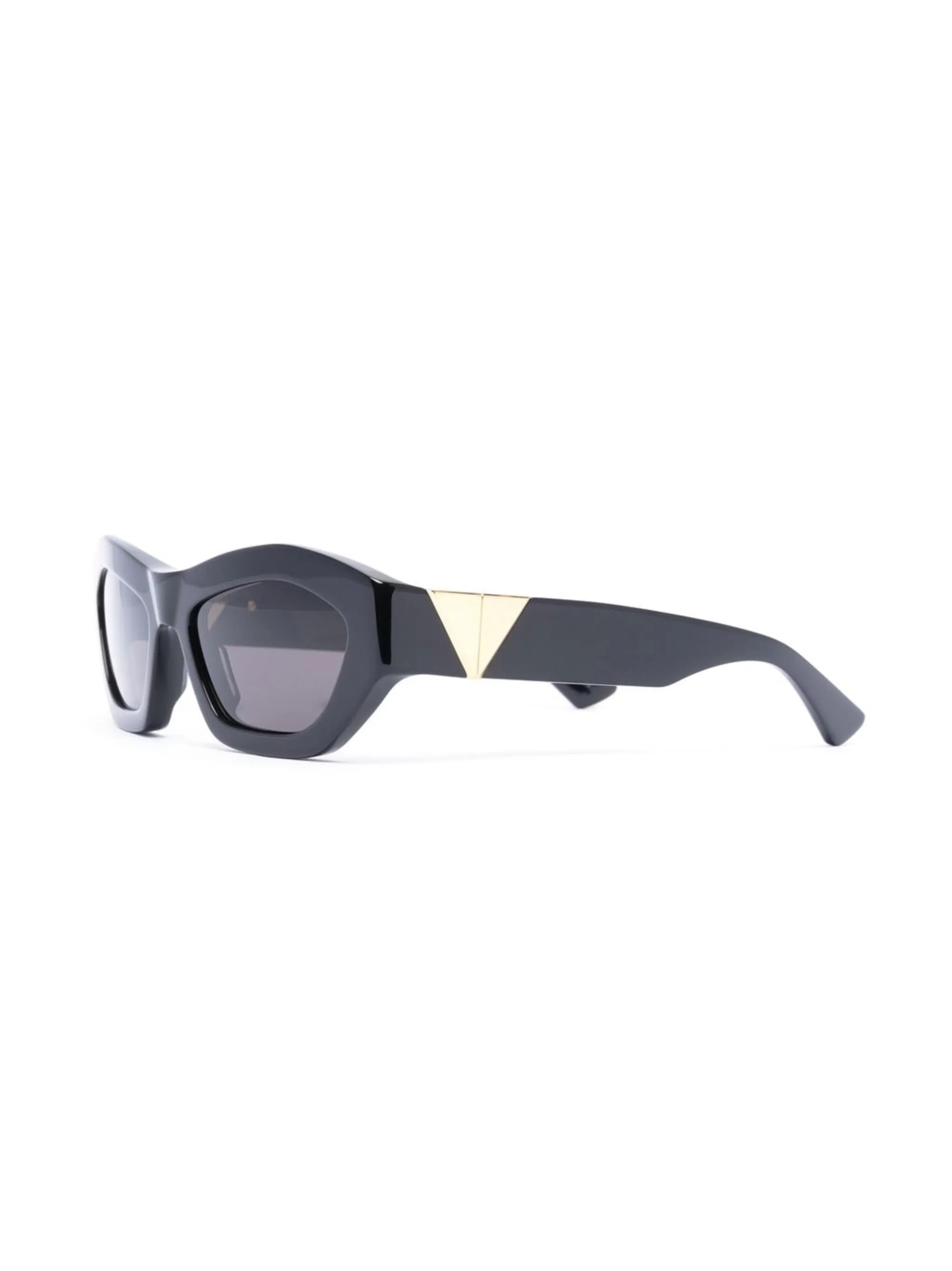 cat-eye triangle-logo sunglasses