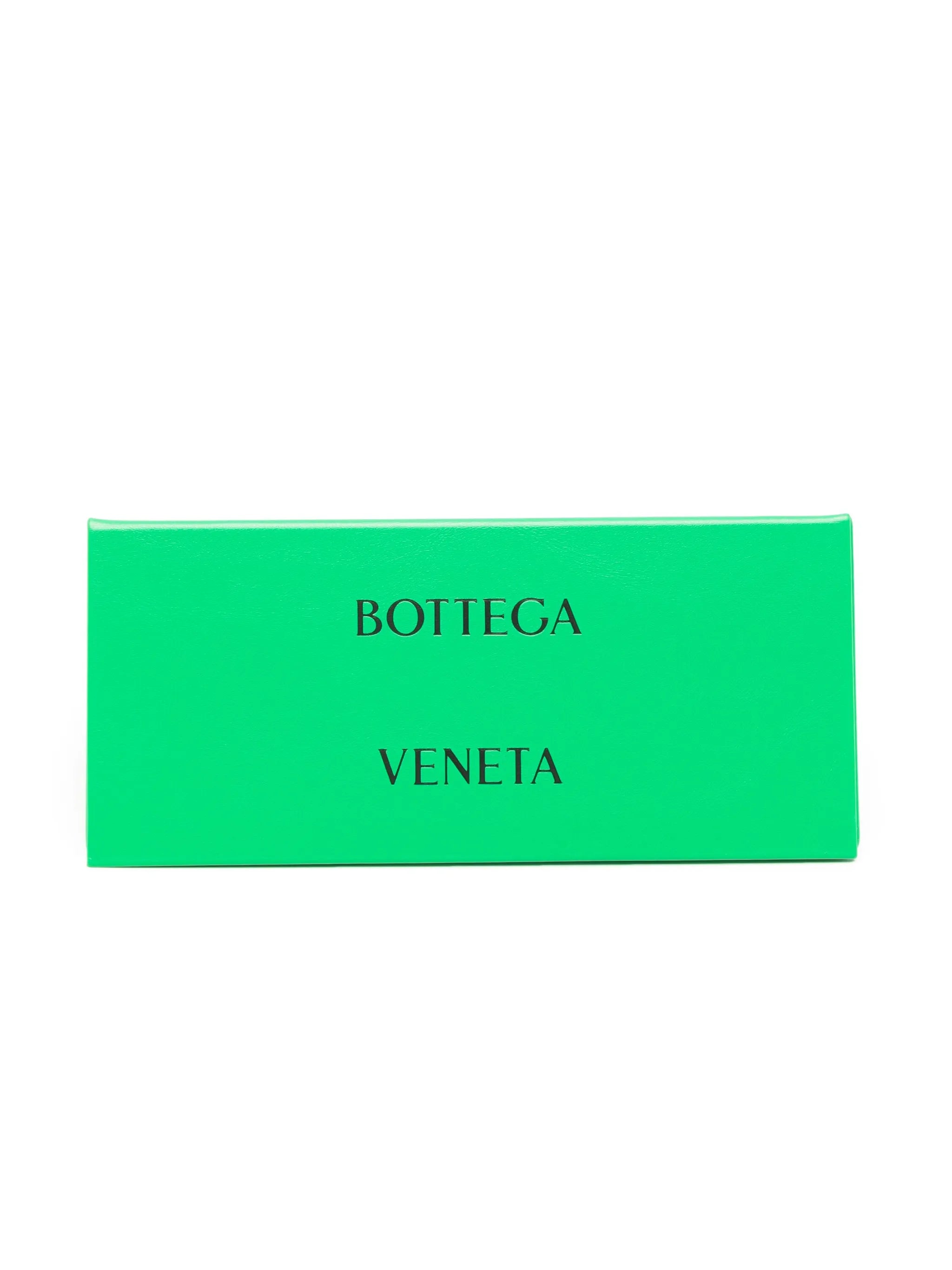 square-frame logo-plaque sunglasses