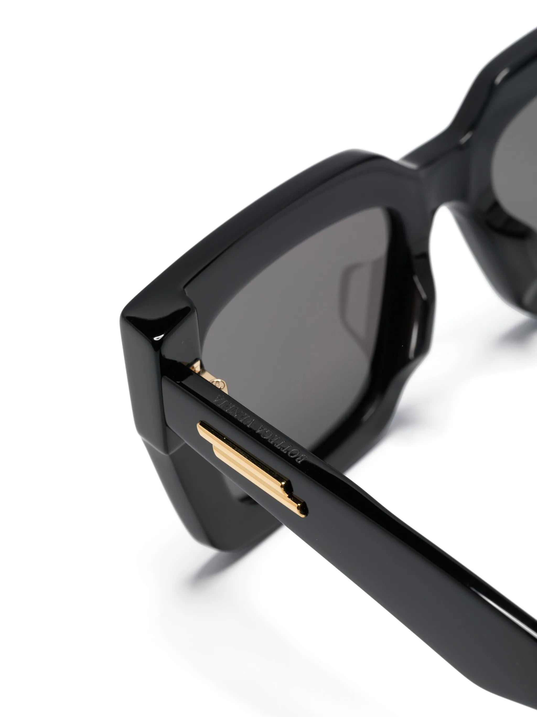 square-frame logo-plaque sunglasses