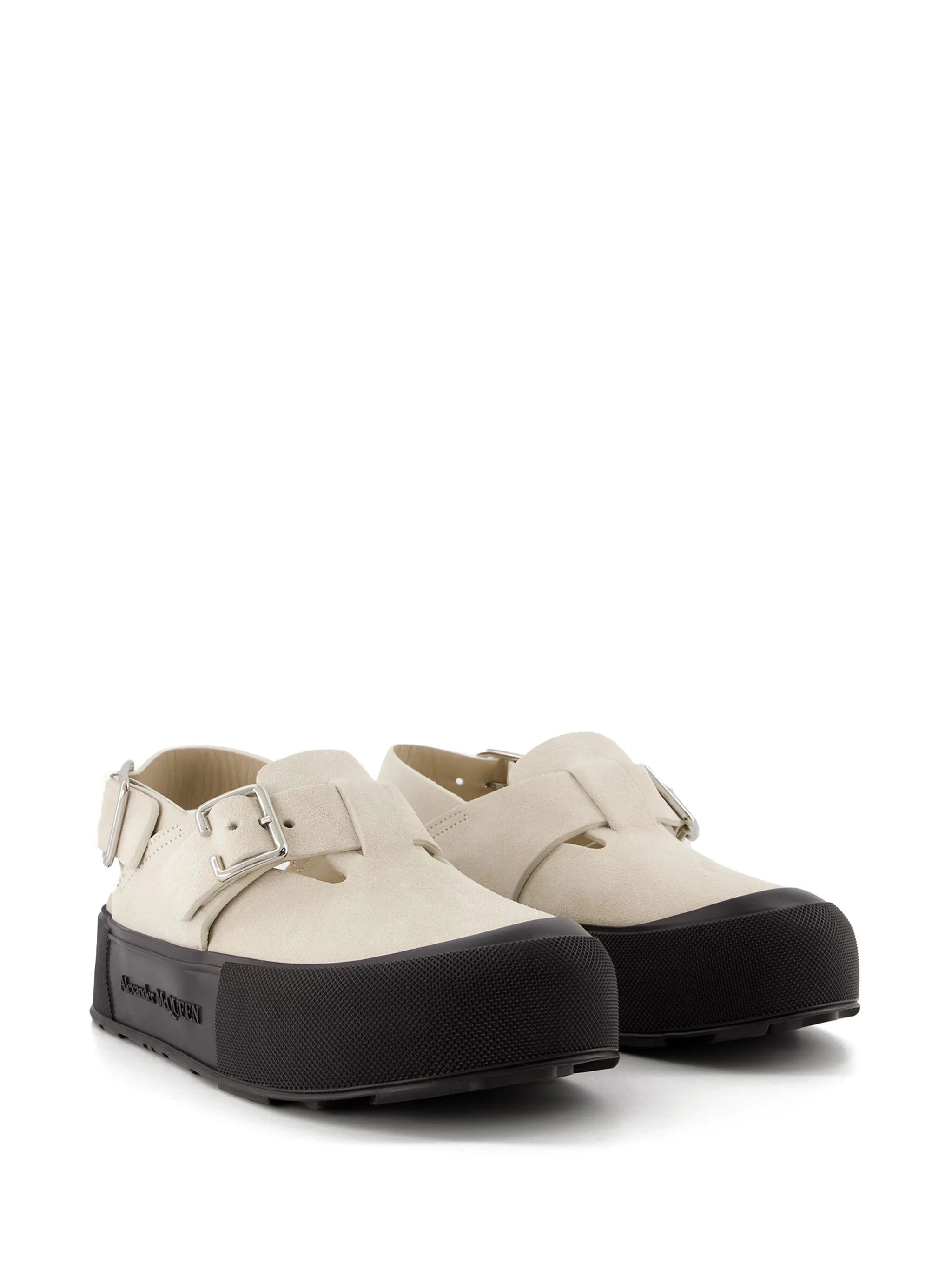 side buckle-fastening detail sandals