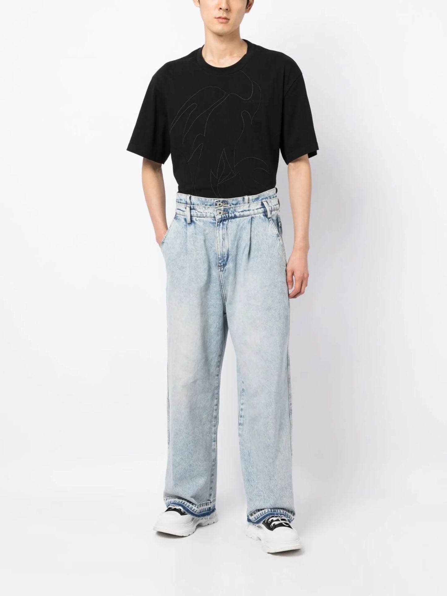 wide-leg denim jeans