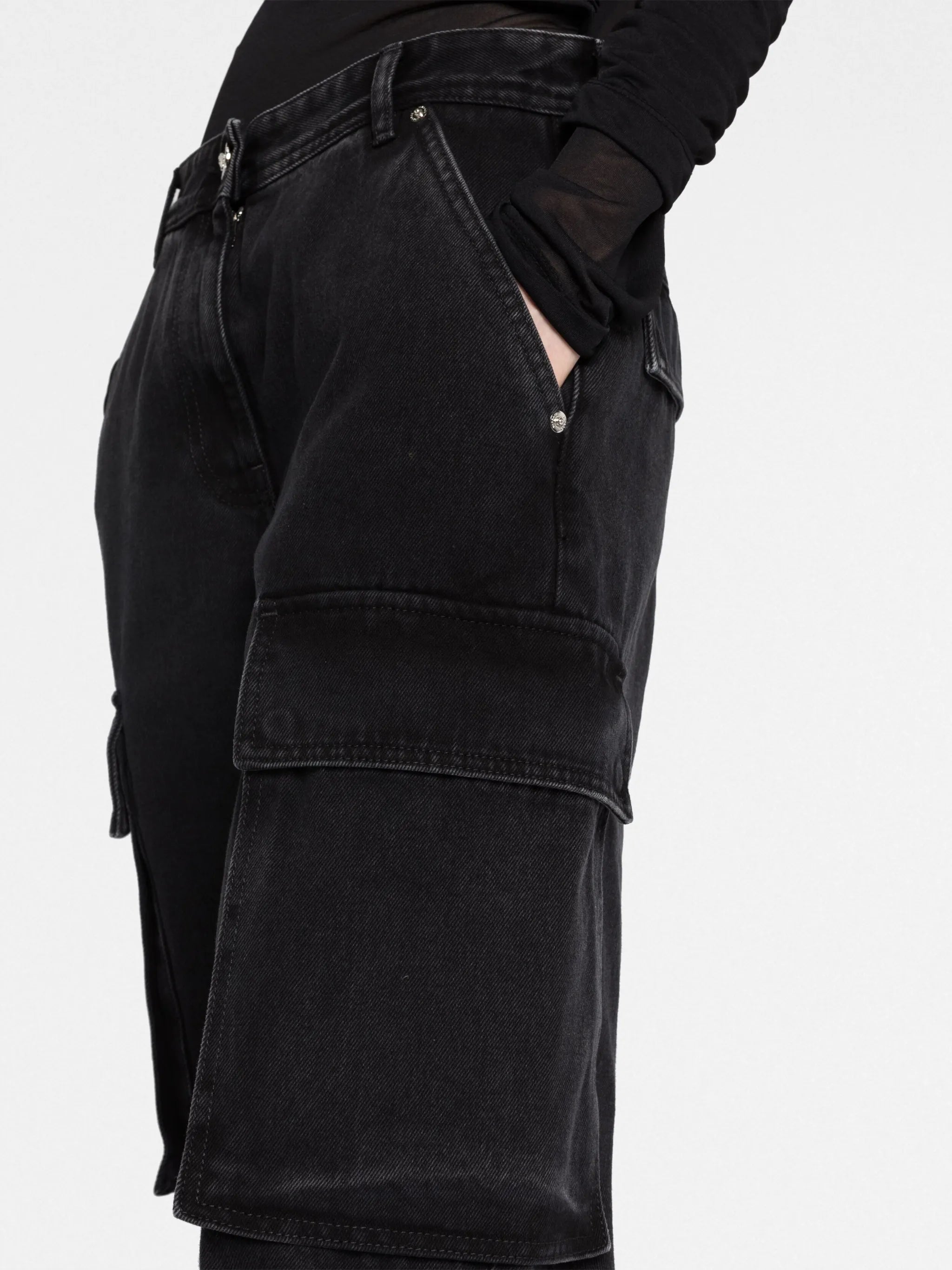 high-waisted jeans