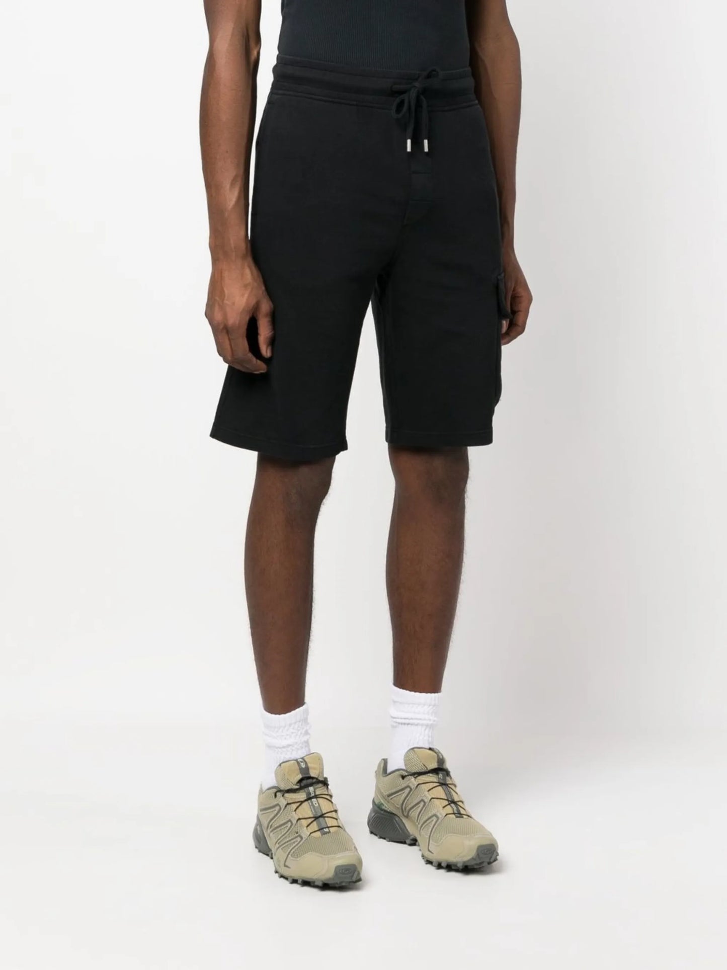 Lens-detail cotton shorts