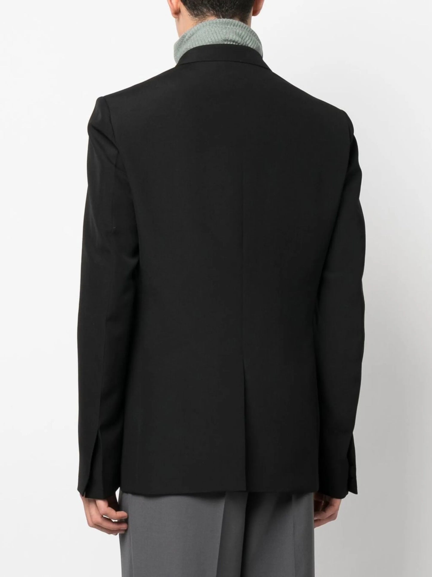 off-centre button fastening blazer