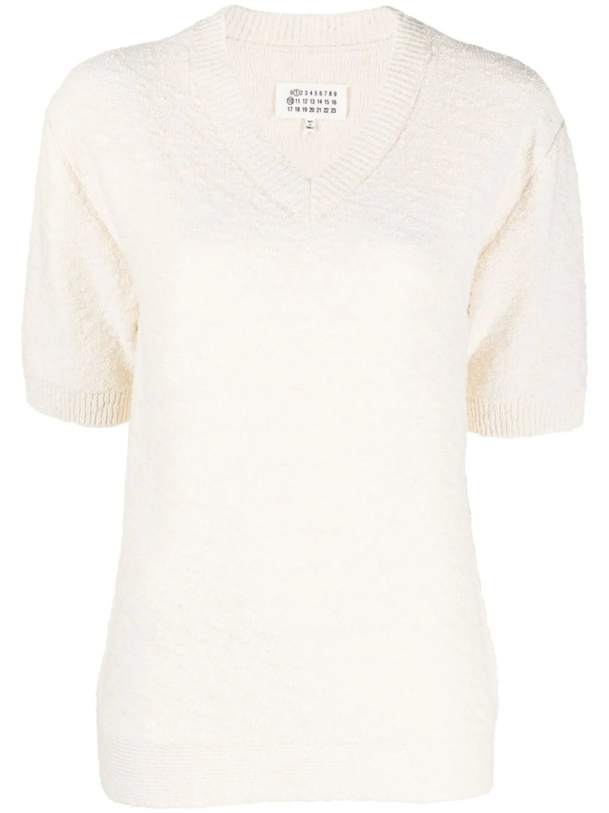 Nostalgic bouclé-knit jumper