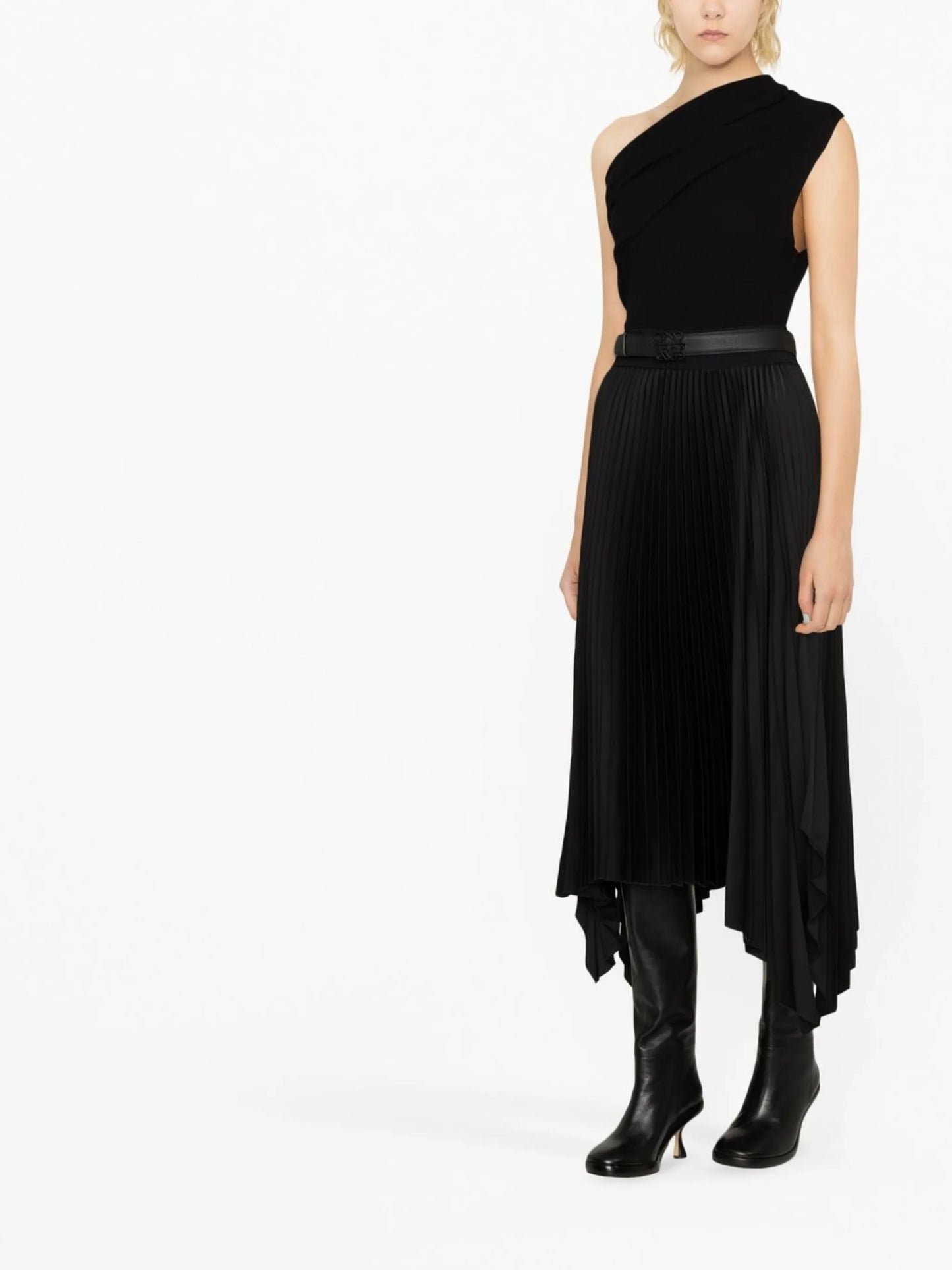asymmetric pleated skirt
