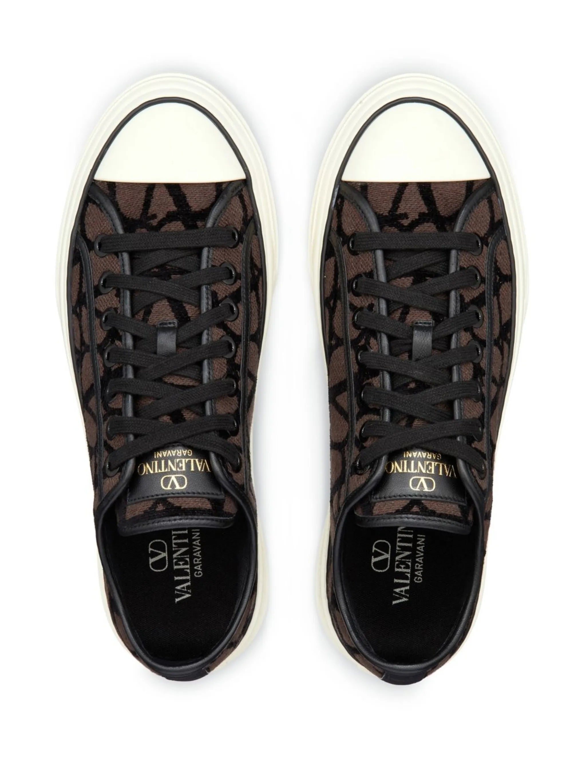 Toile Iconographe Totaloop sneakers