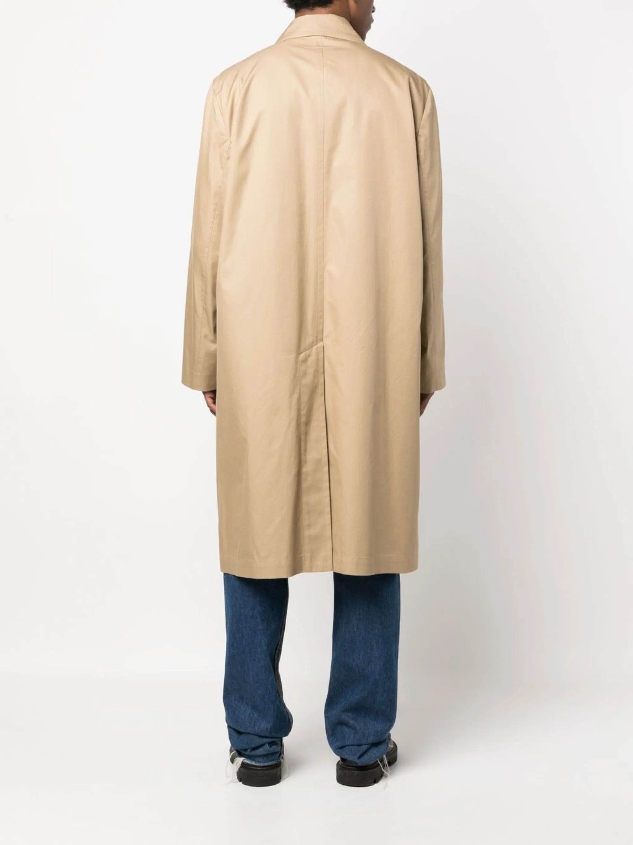 single-breasted trench coat