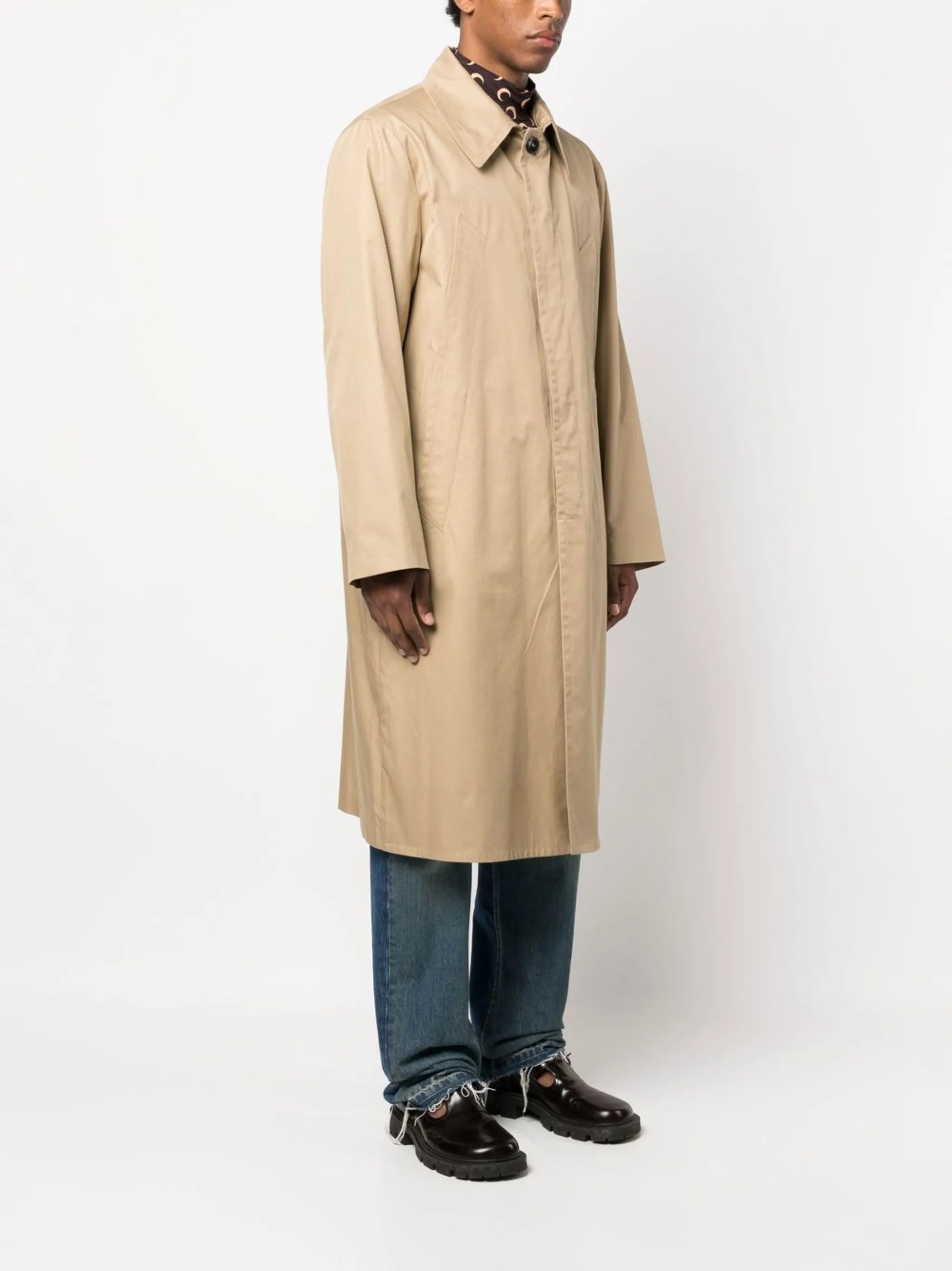 single-breasted trench coat
