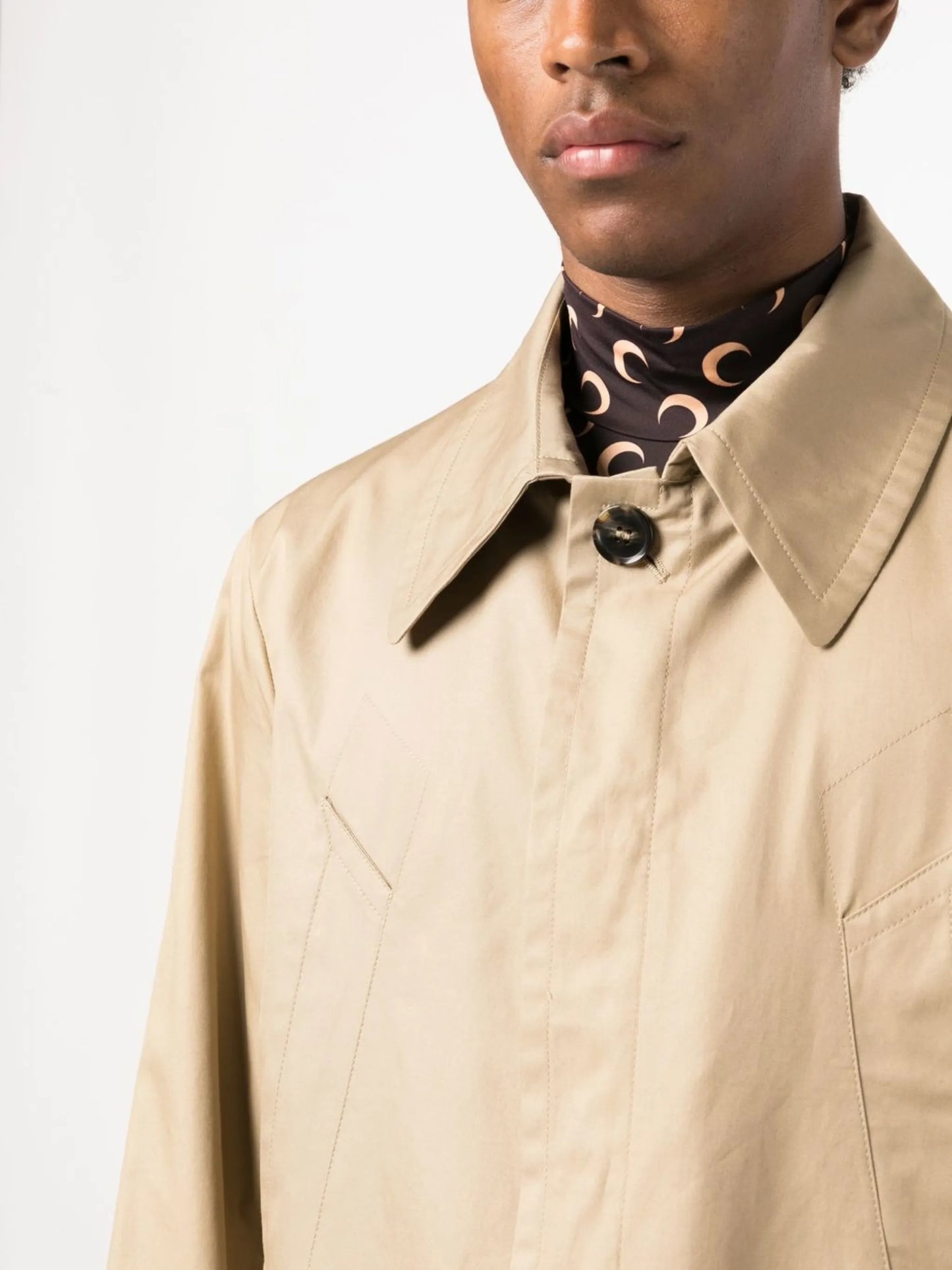 single-breasted trench coat