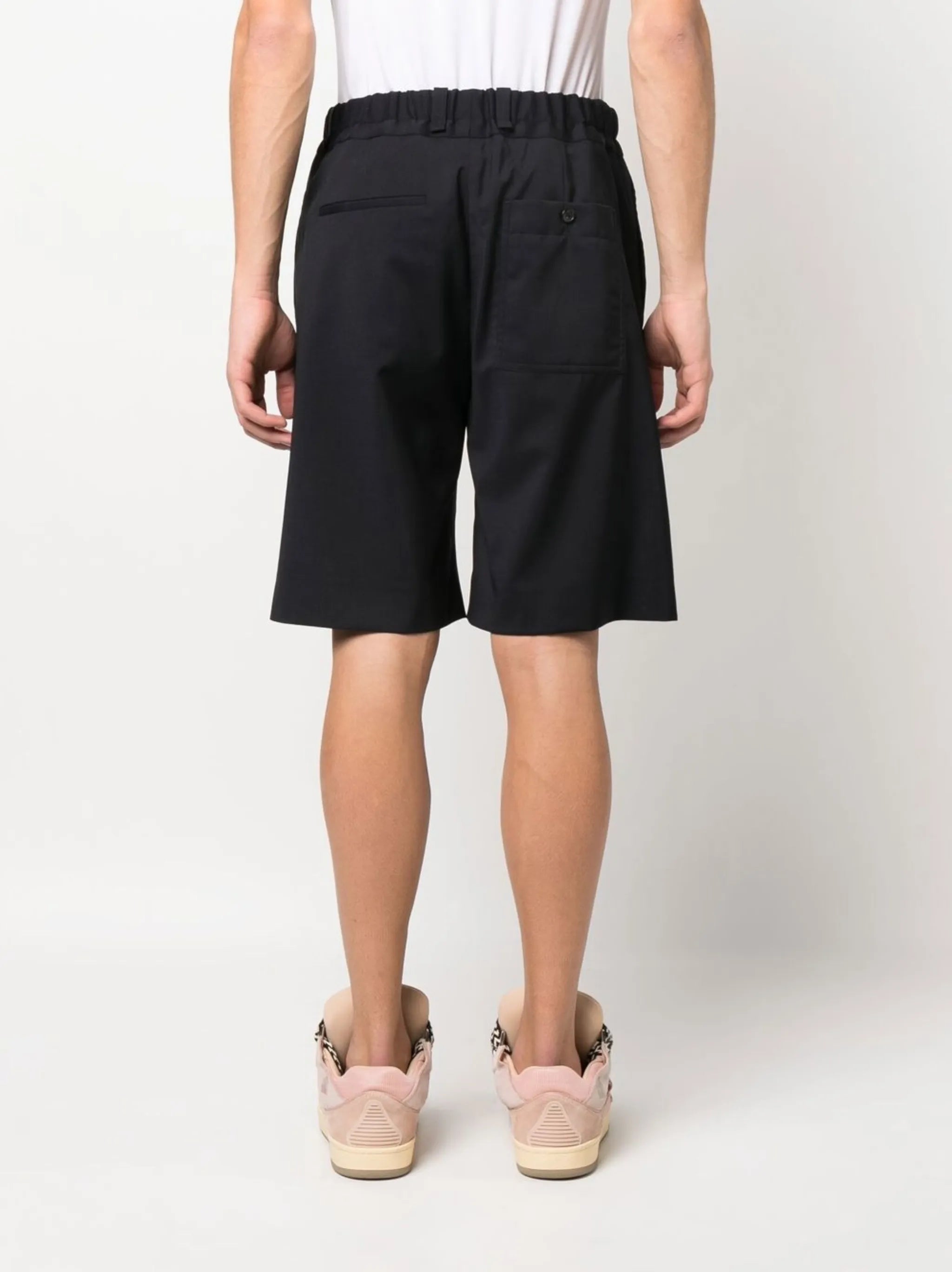 tailored knee-length shorts