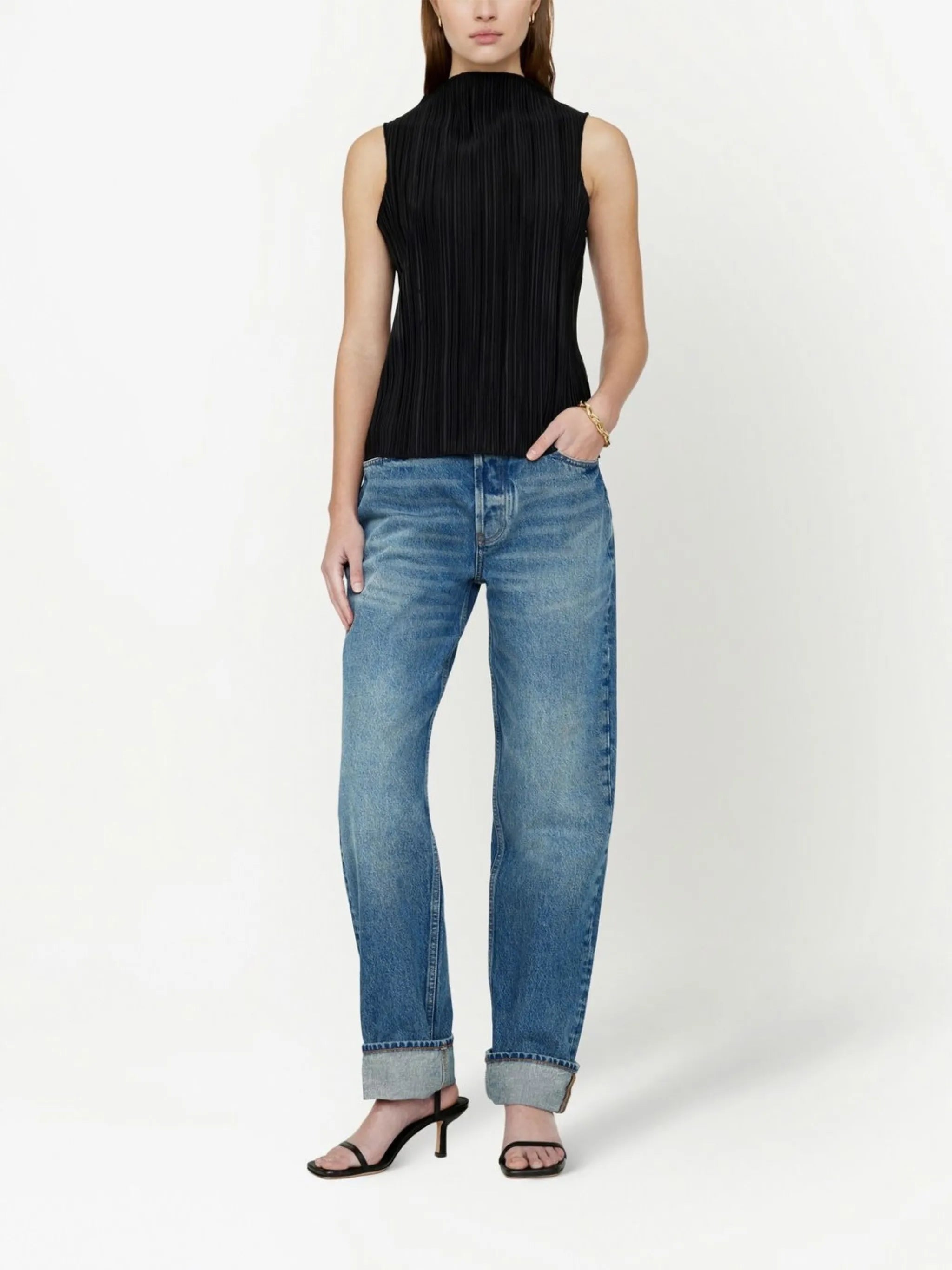 sleeveless plissé top