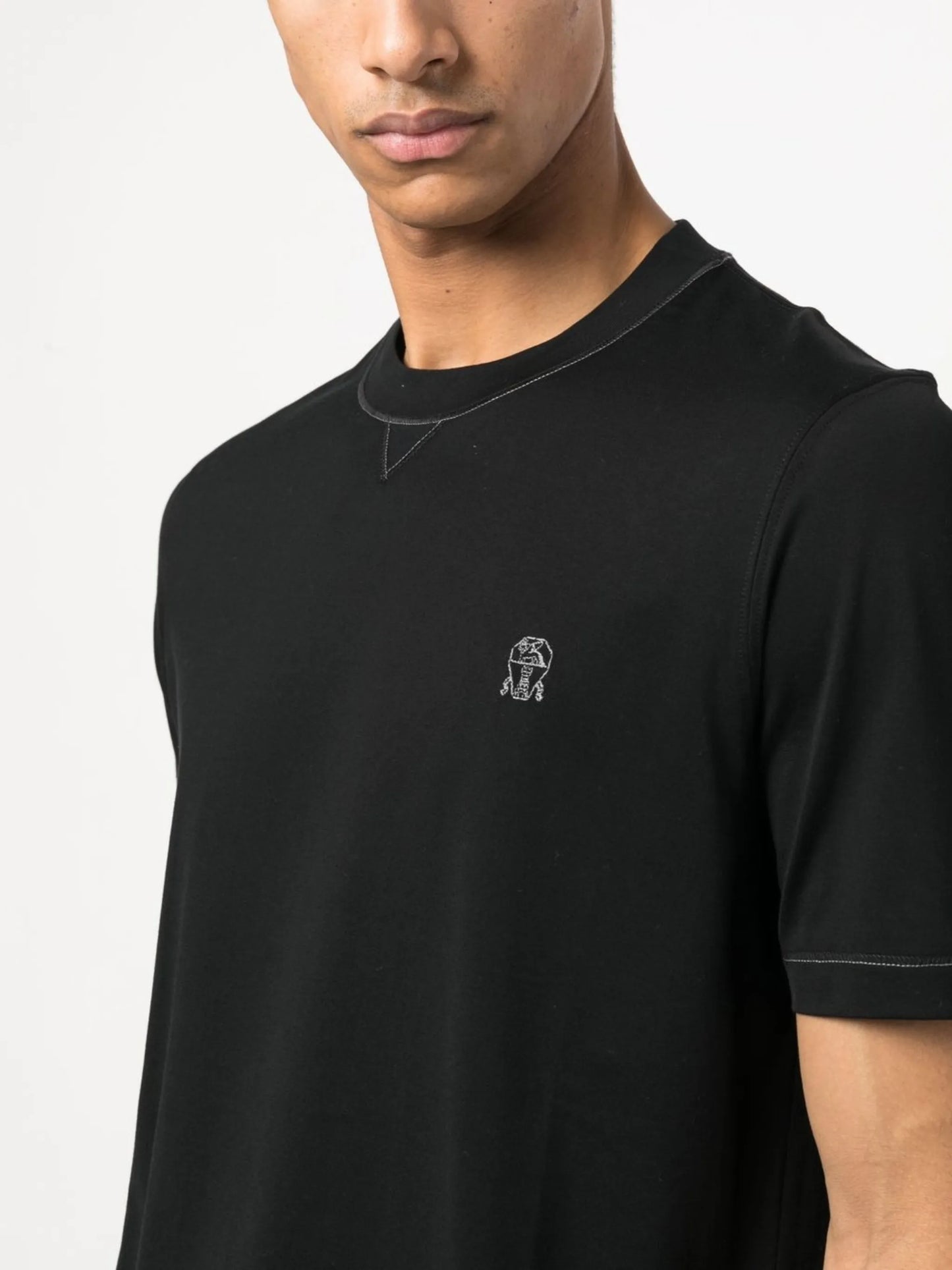 embroidered-logo T-shirt