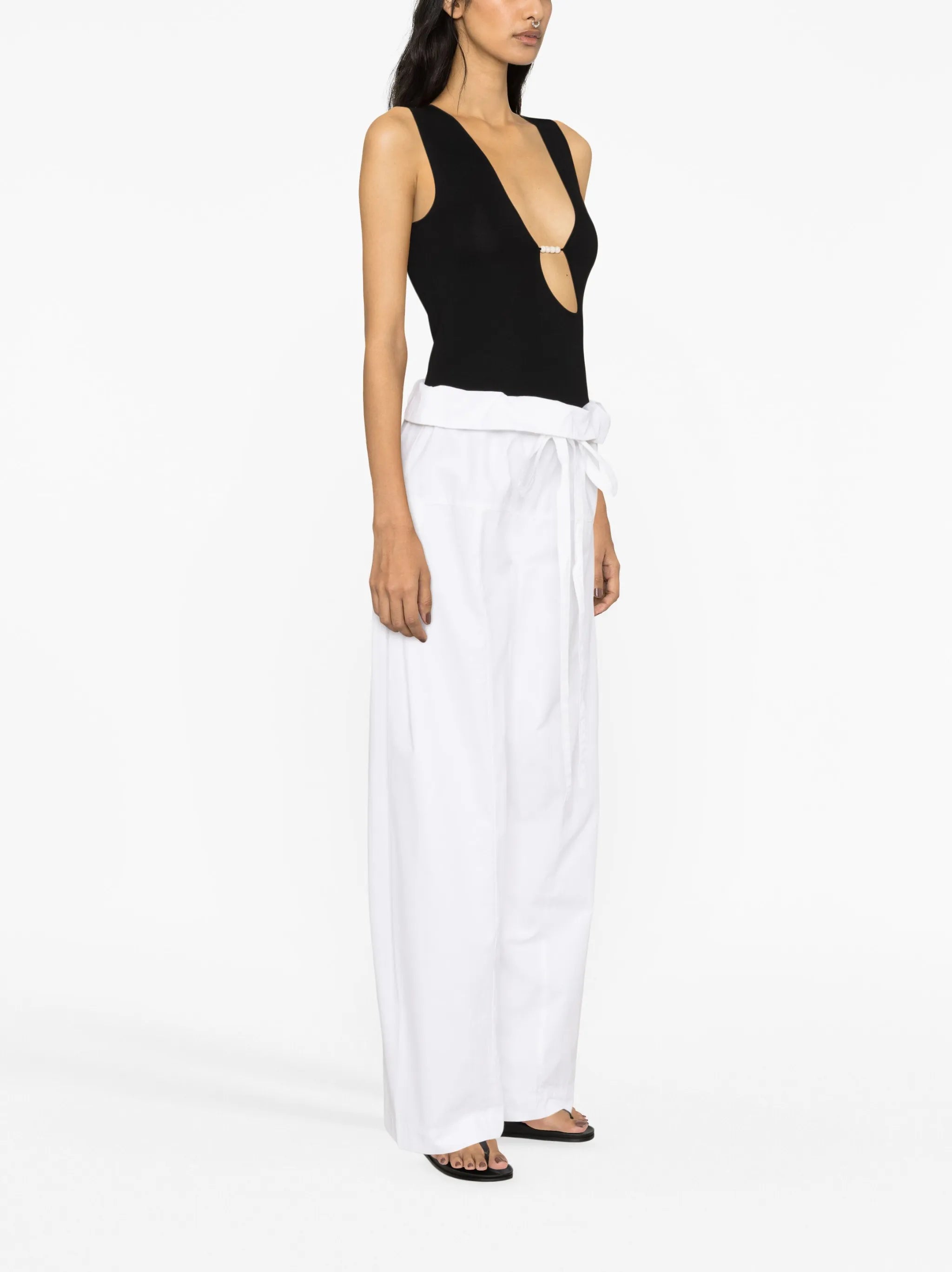 drawstring-waist wide-leg trousers