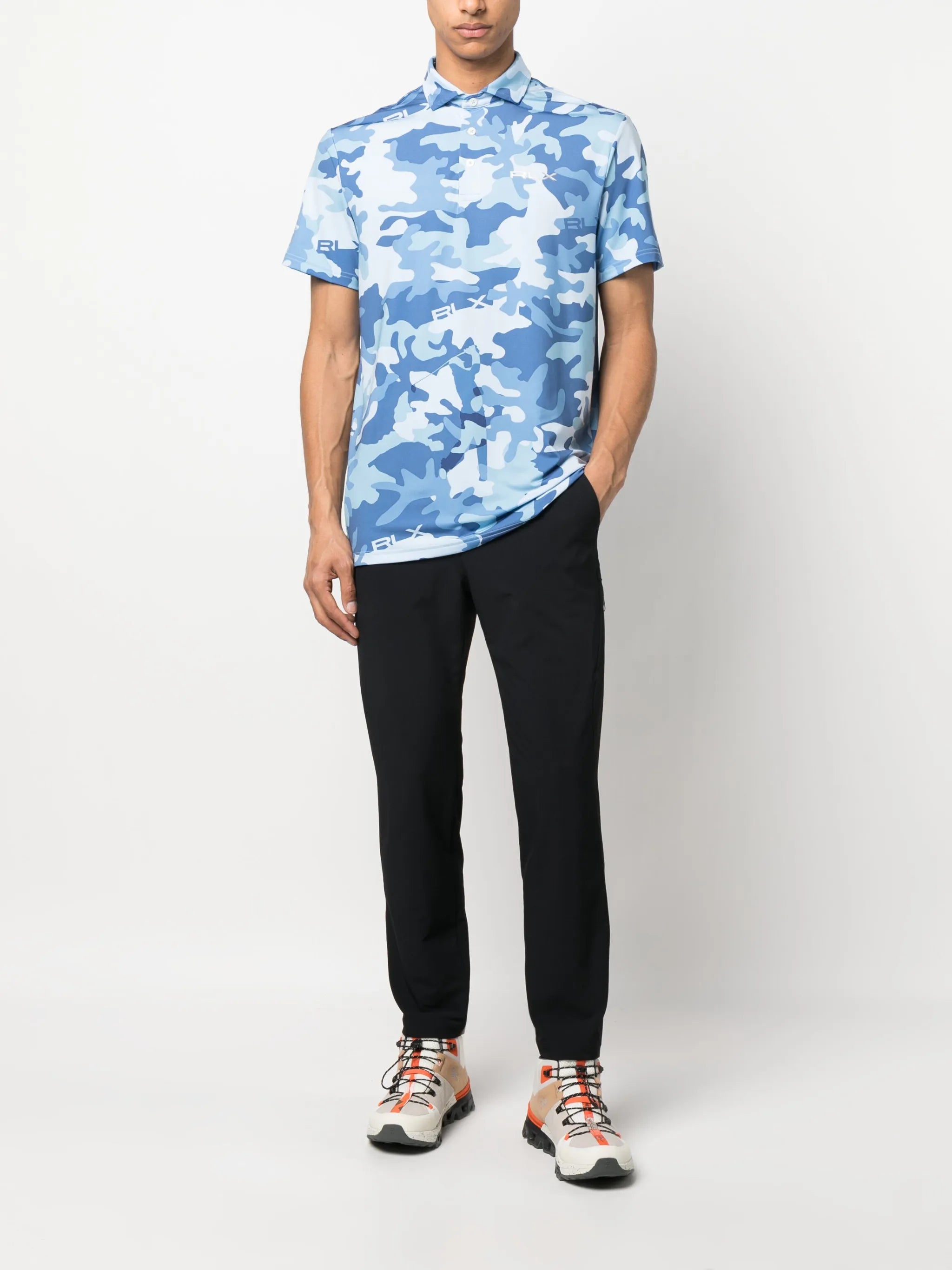 camouflage-print polo shirt