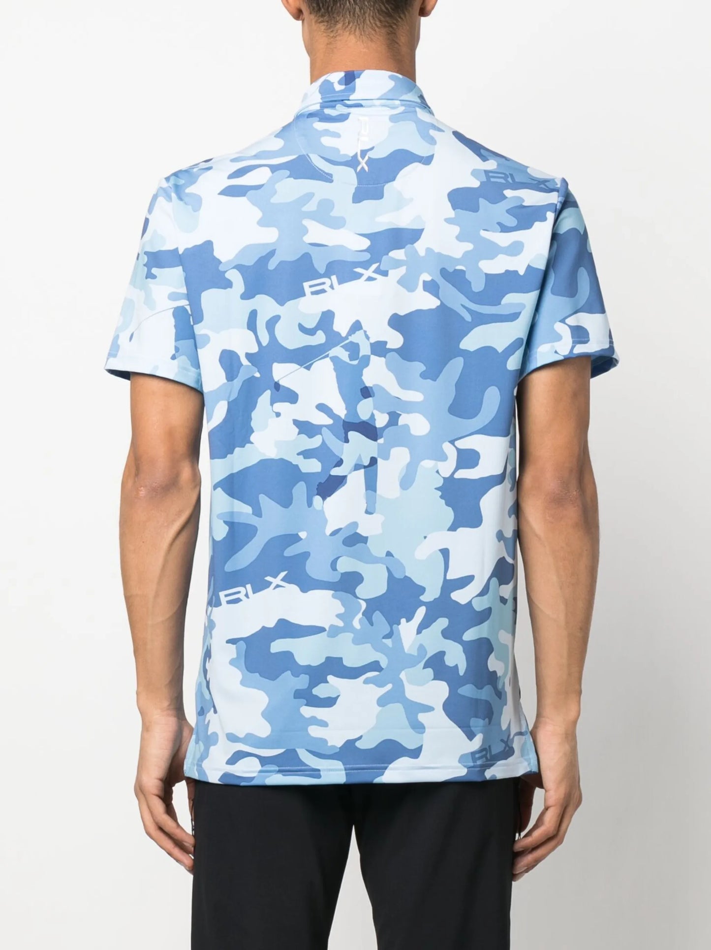 camouflage-print polo shirt