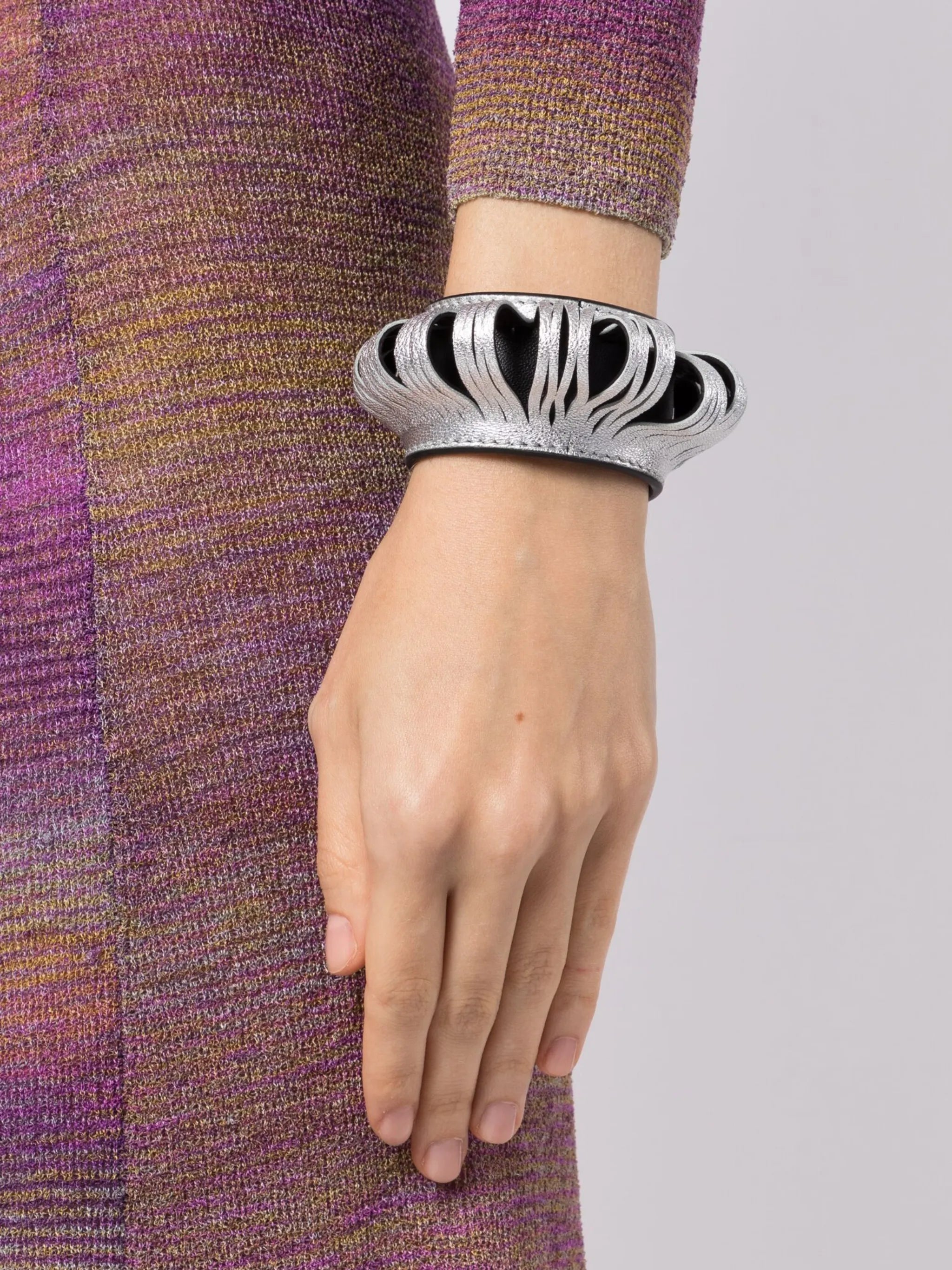 metallic slit-detail bracelet