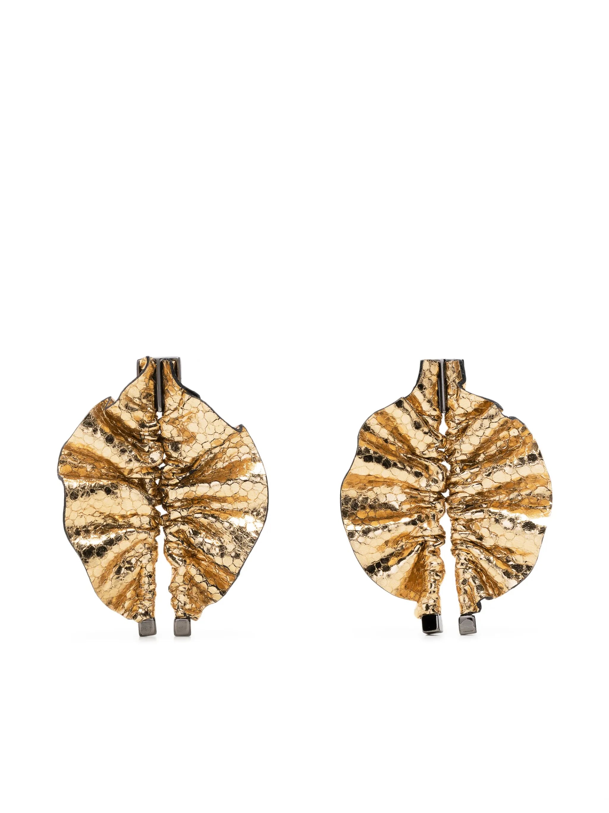 Minialie leaf drop earrings