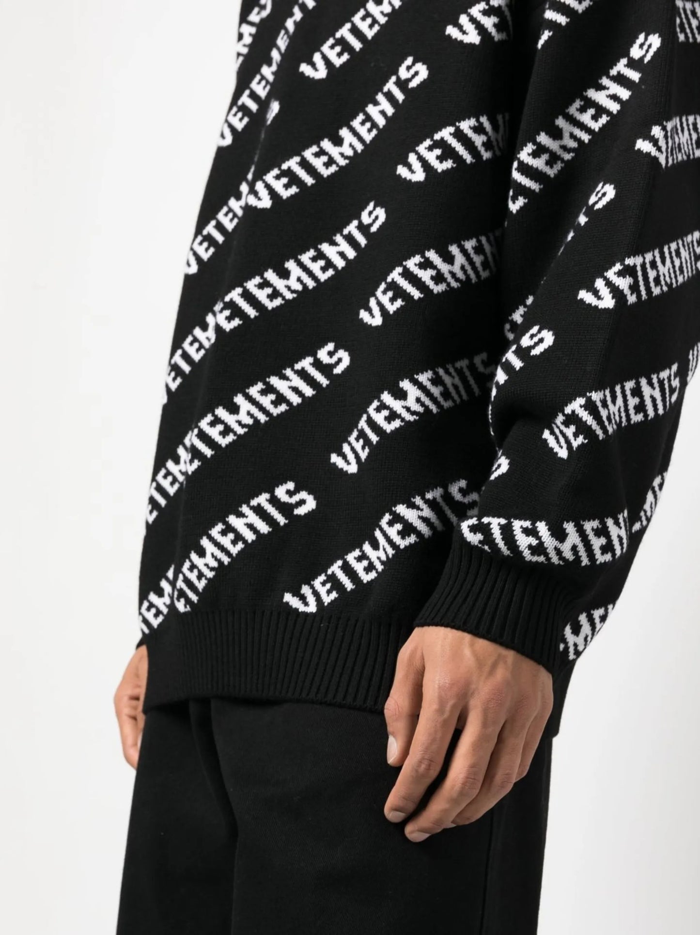 logo-print long-sleeve jumper