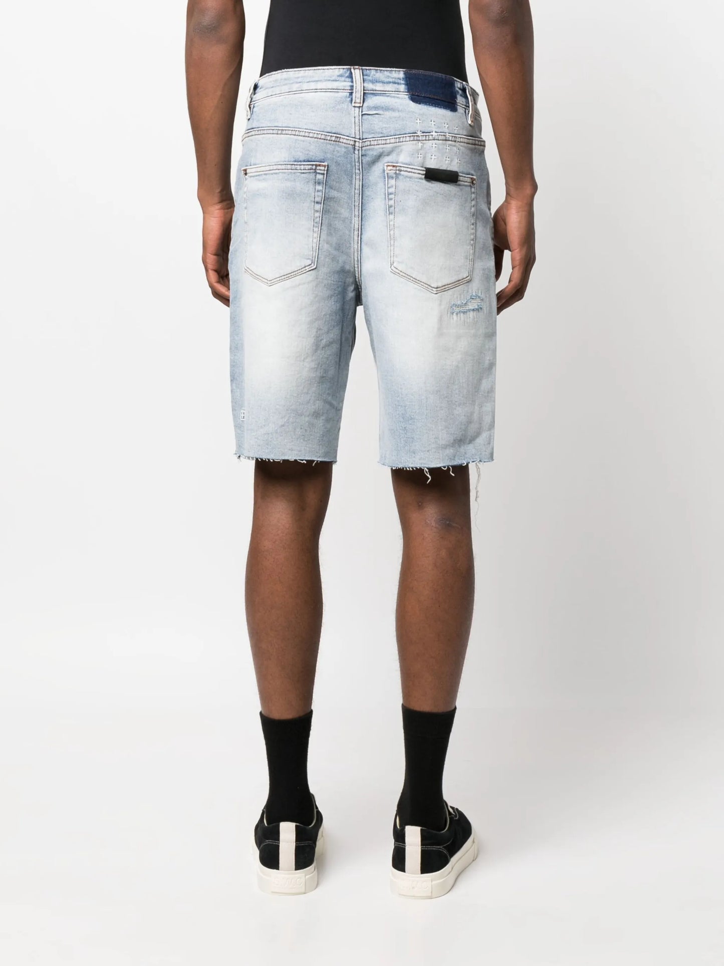 distressed knee-length denim shorts