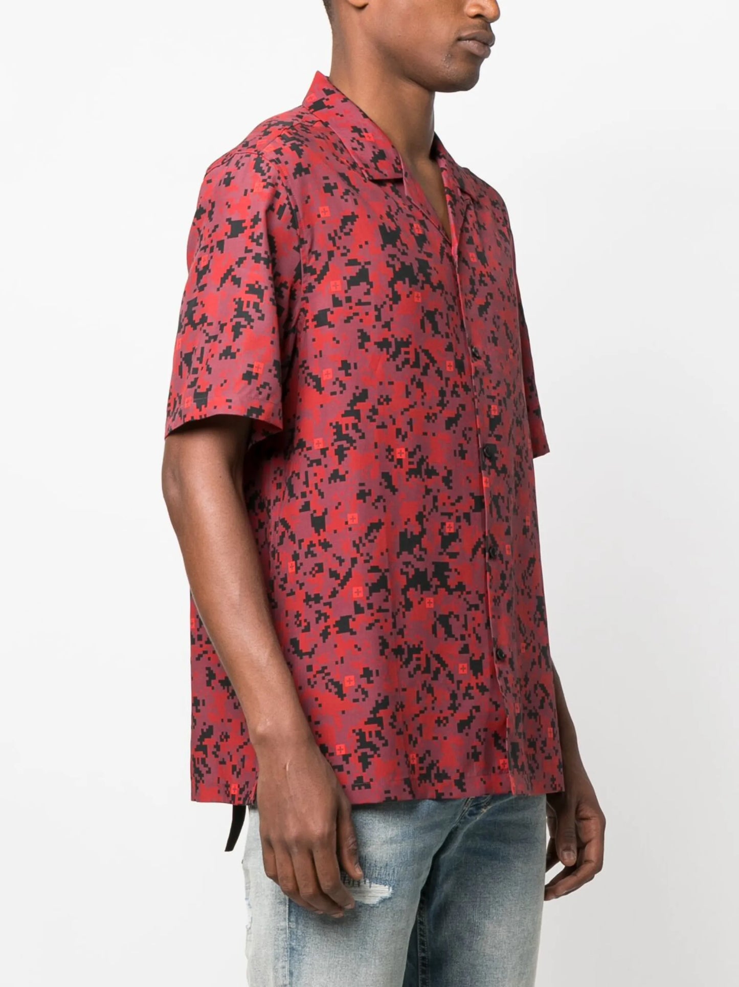 Cuban-collar pixelated-print shirt