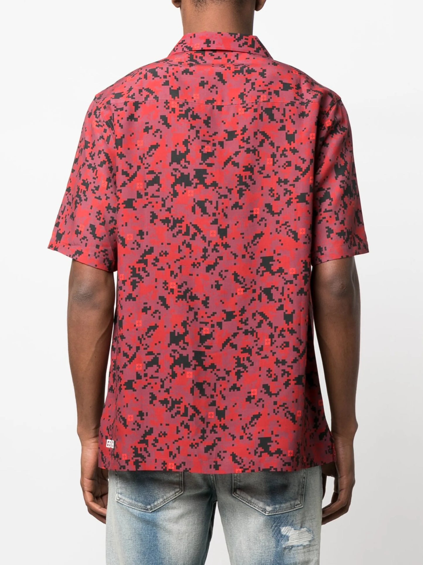 Cuban-collar pixelated-print shirt