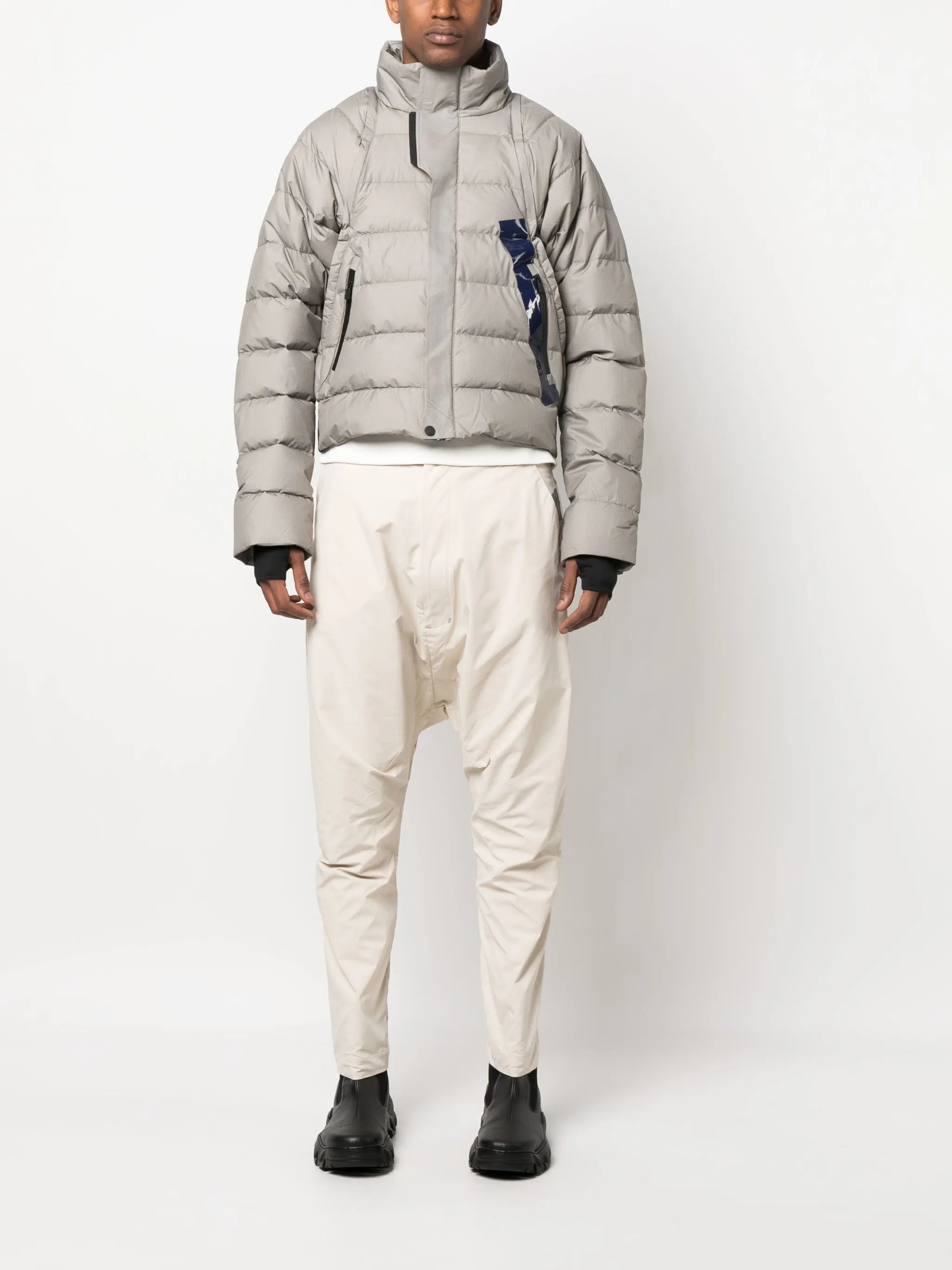 drop-crotch trousers