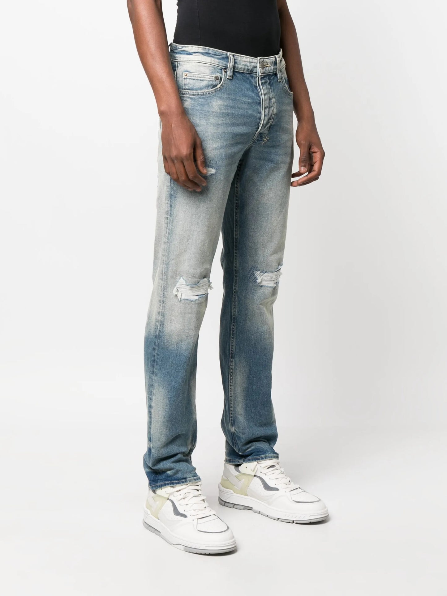 distressed slim-cut jeans