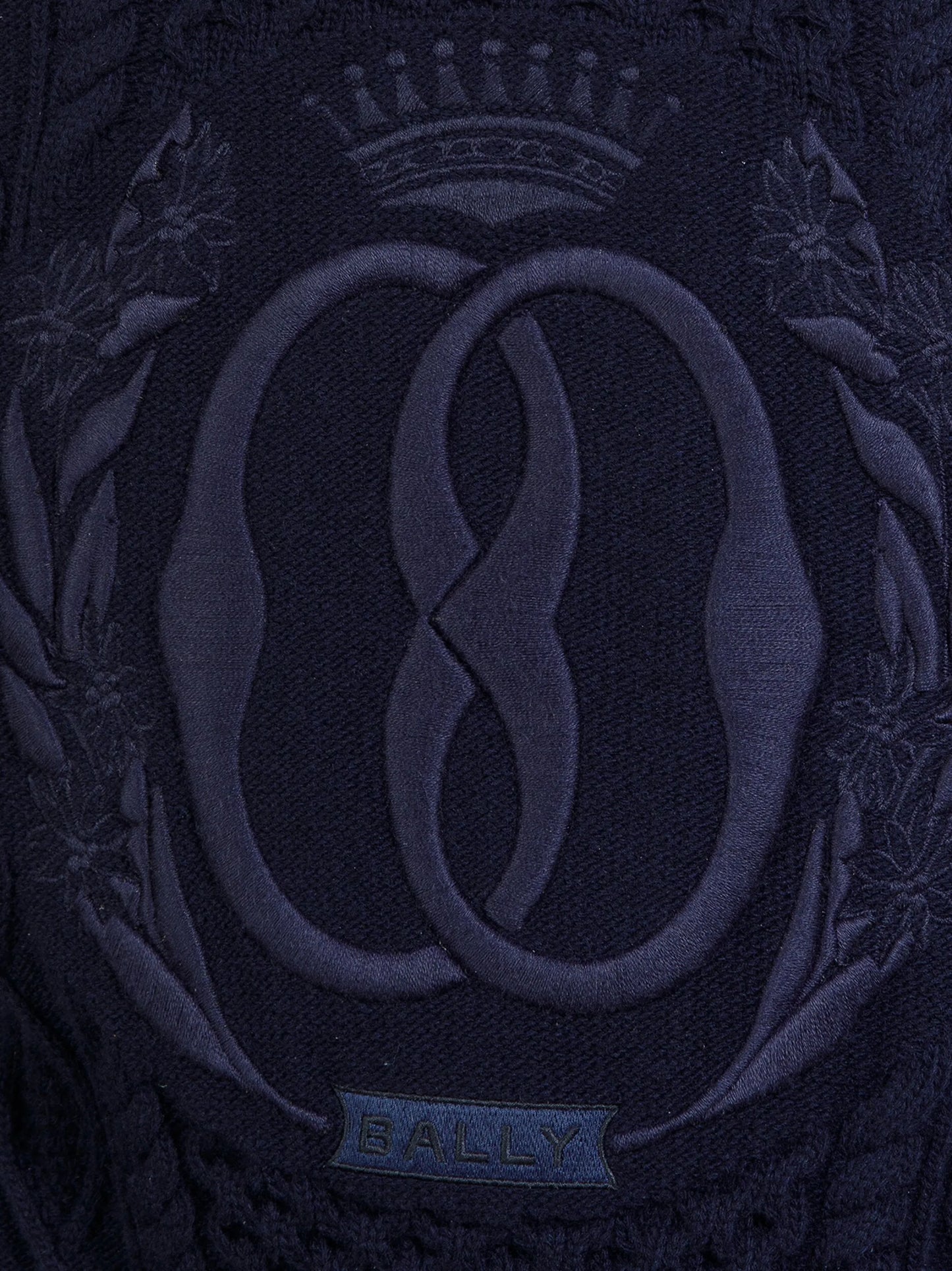 logo-embroidered crew-neck jumper
