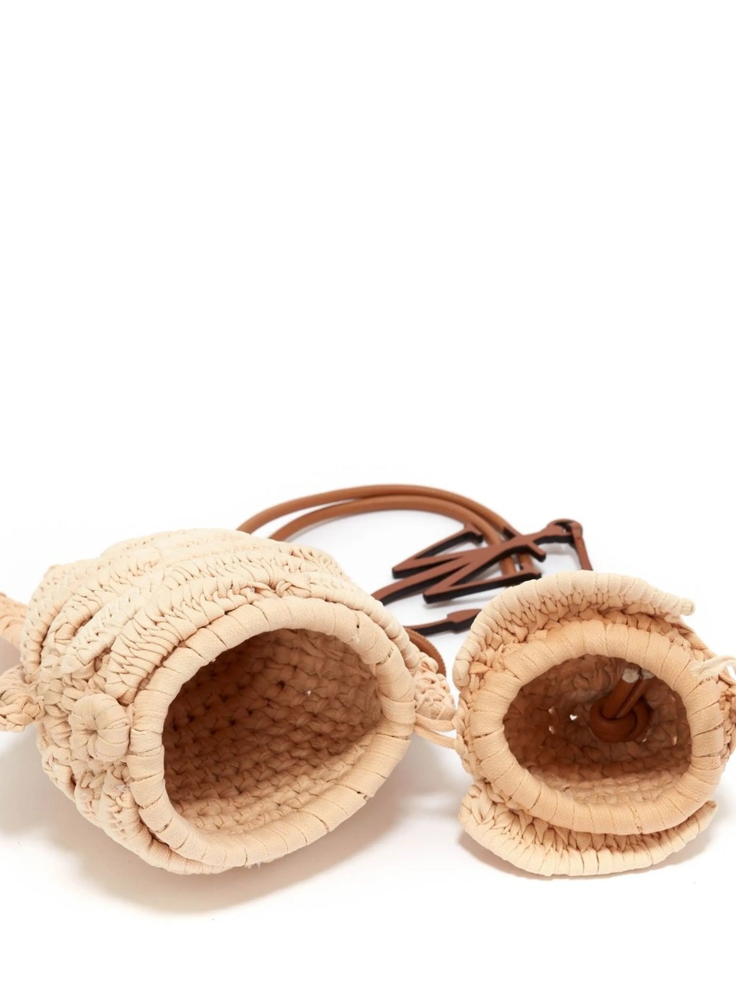 Fish-shaped shoulder bag