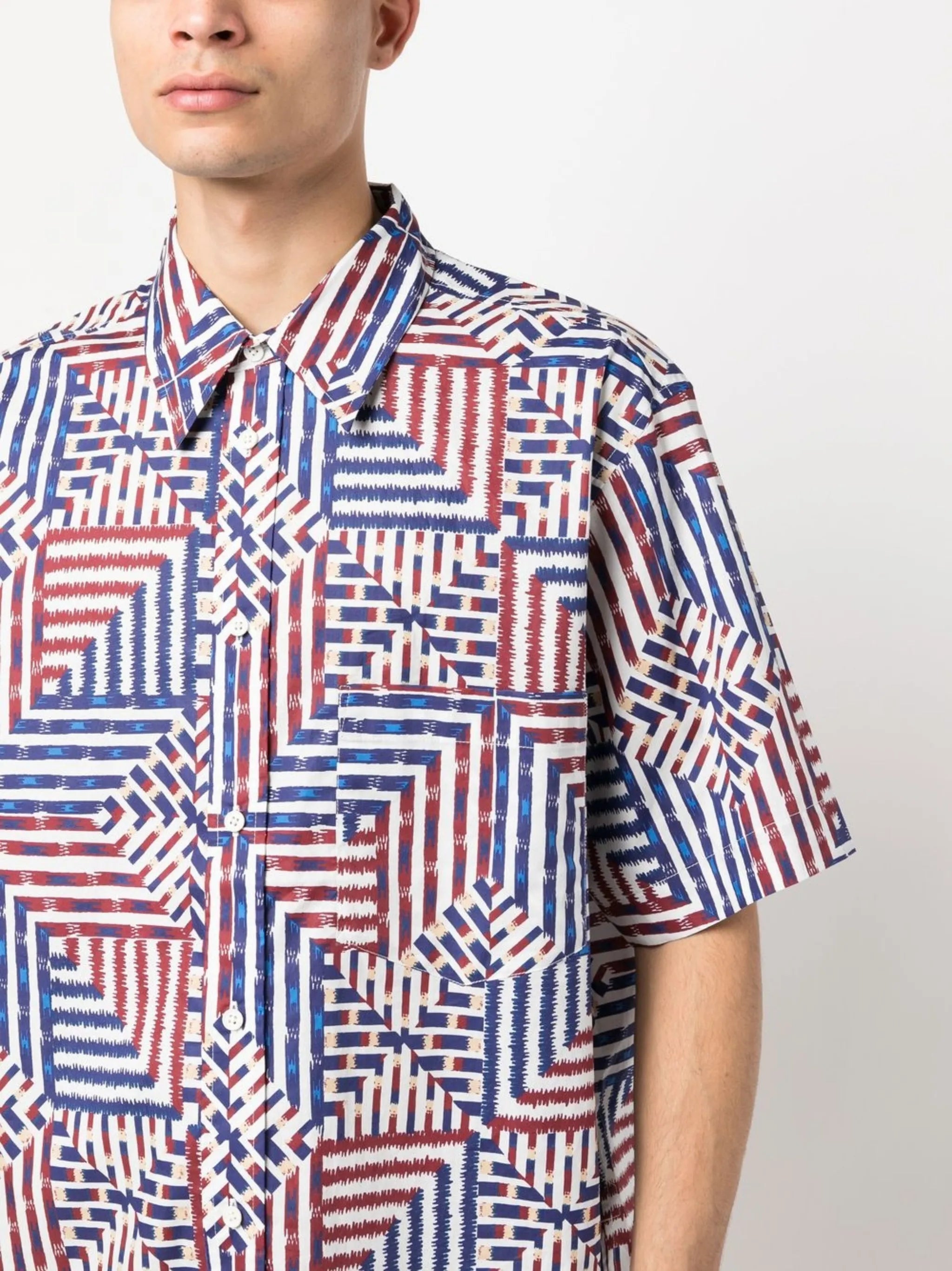 geometric-print short-sleeve shirt