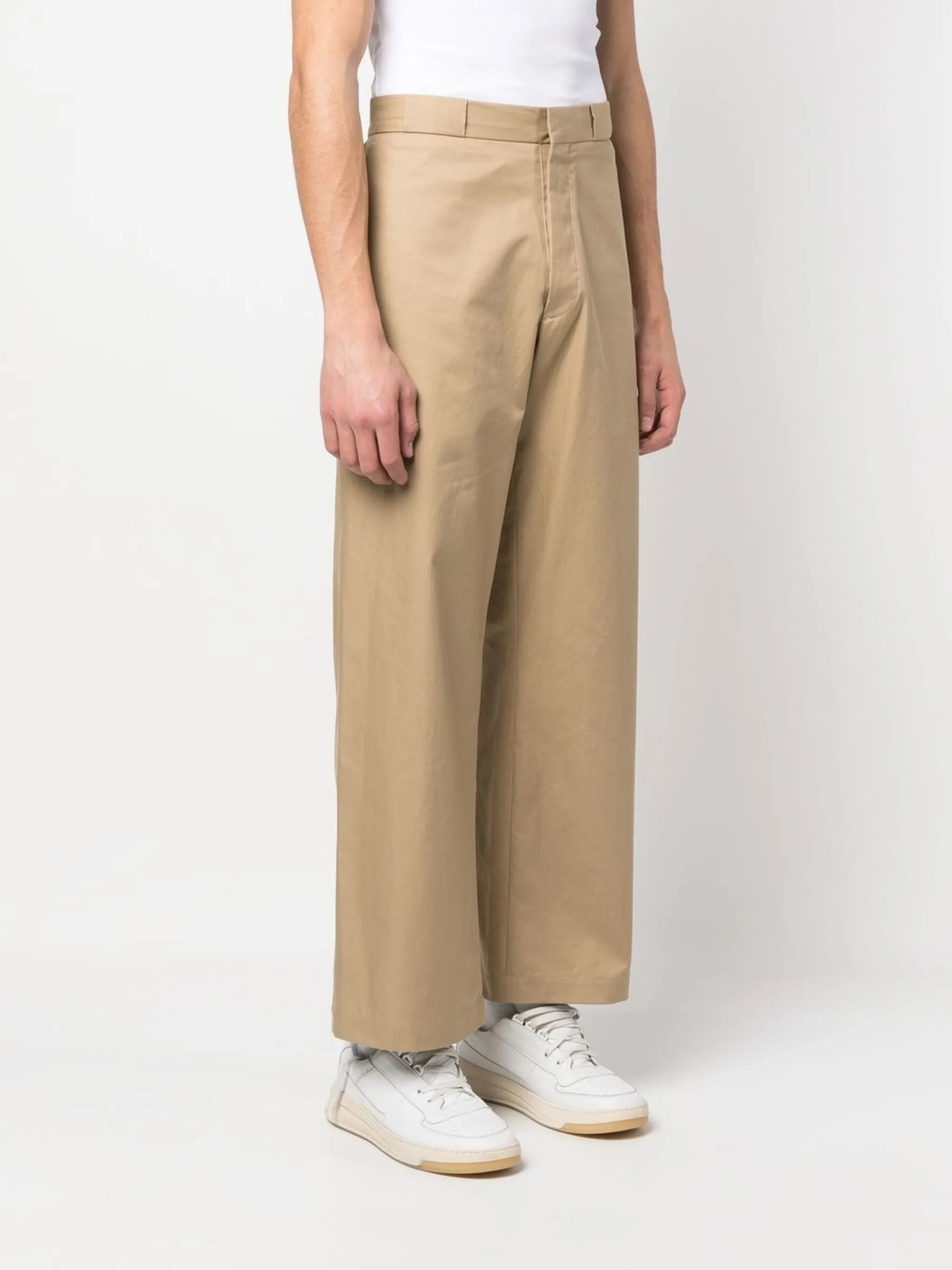 straight-leg tailored trousers