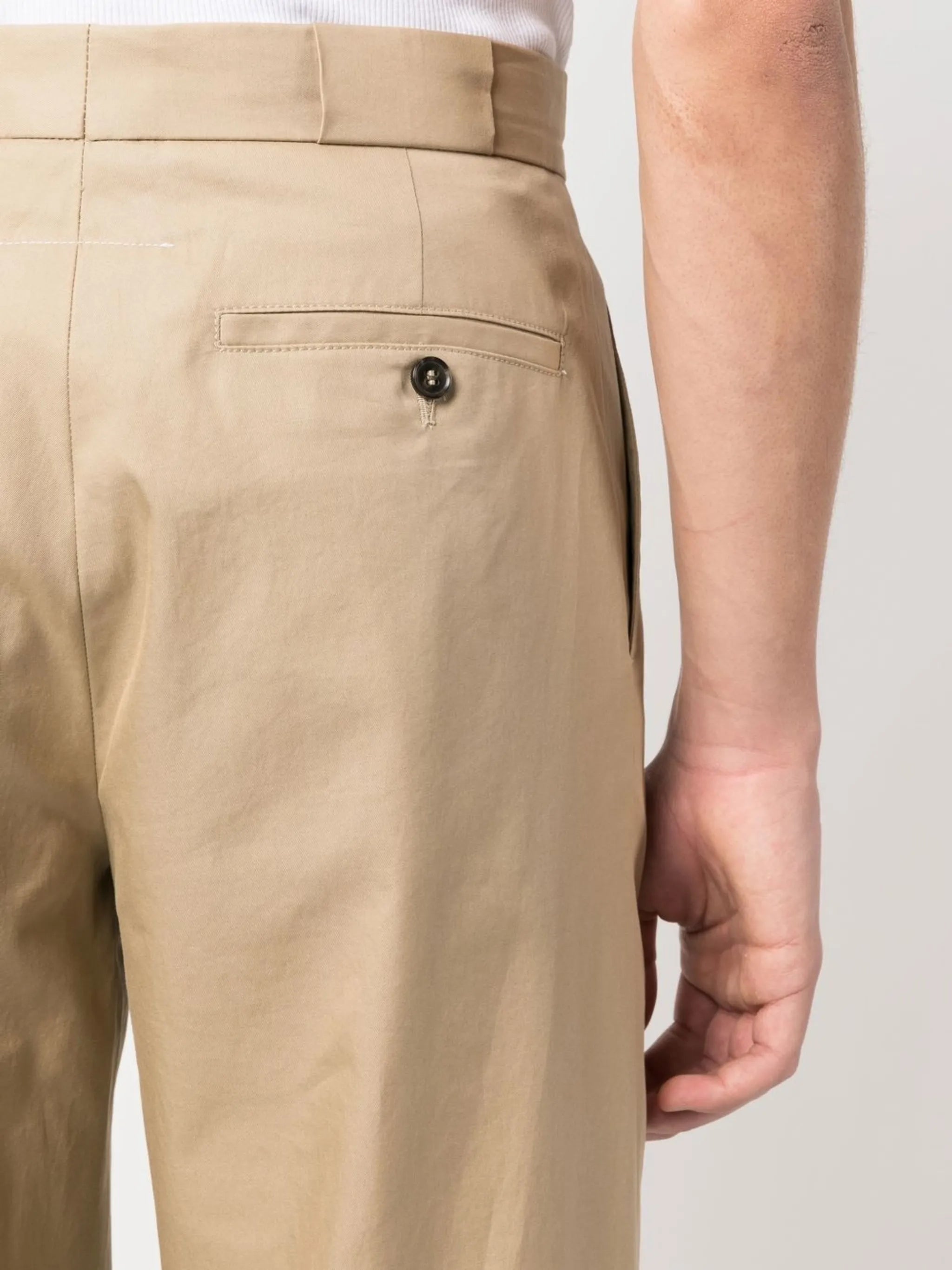 straight-leg tailored trousers