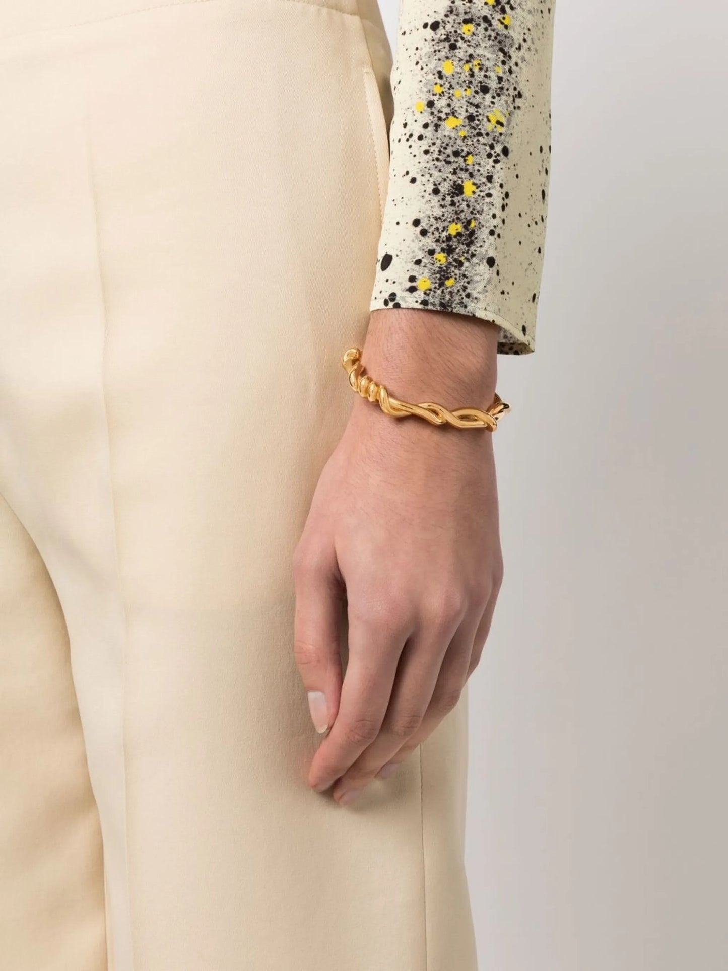 twist knot bracelet