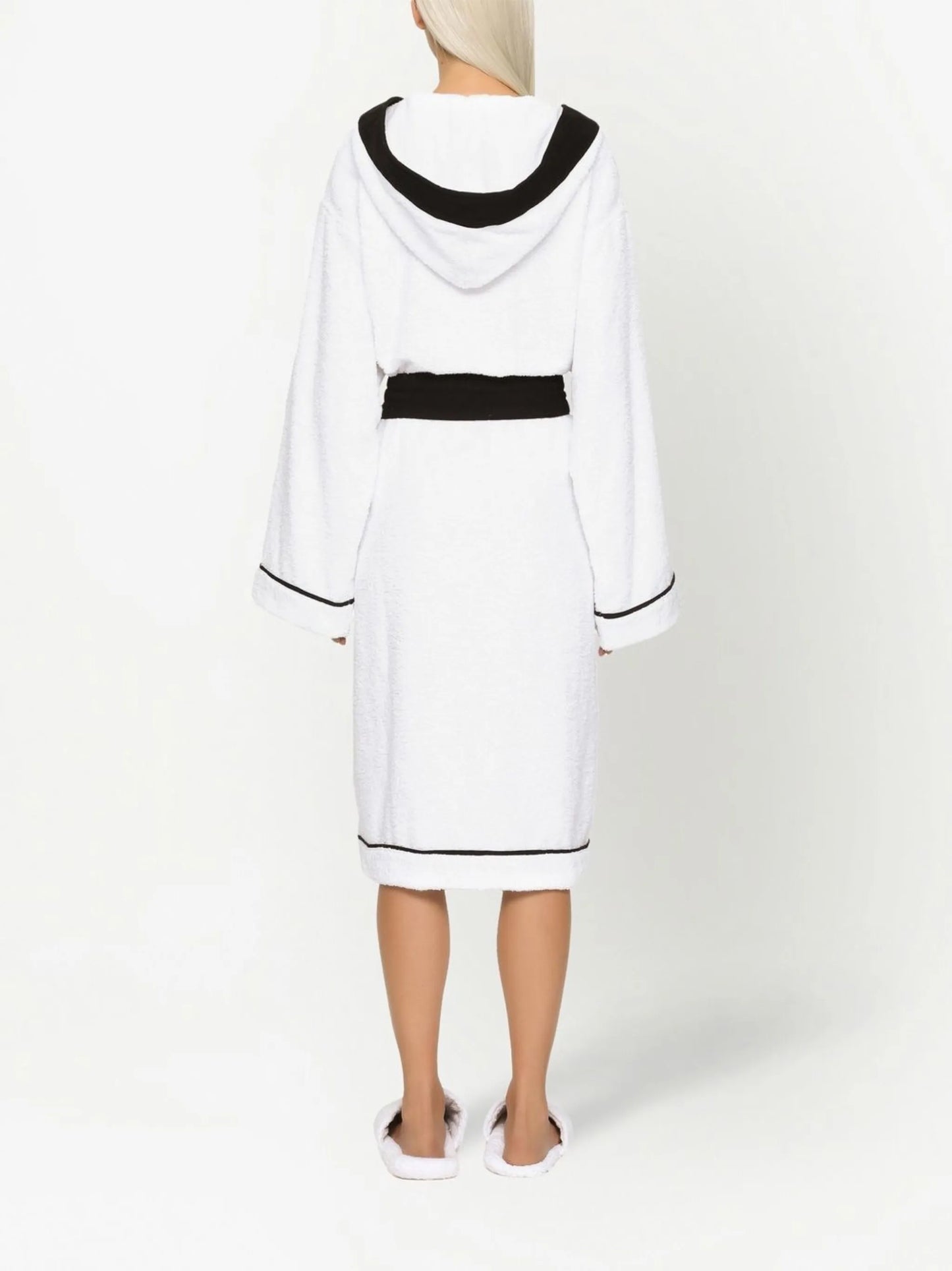 embroidered-logo tie-waist robe