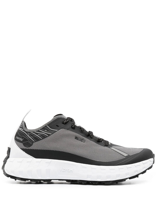 001 low-top sneakers