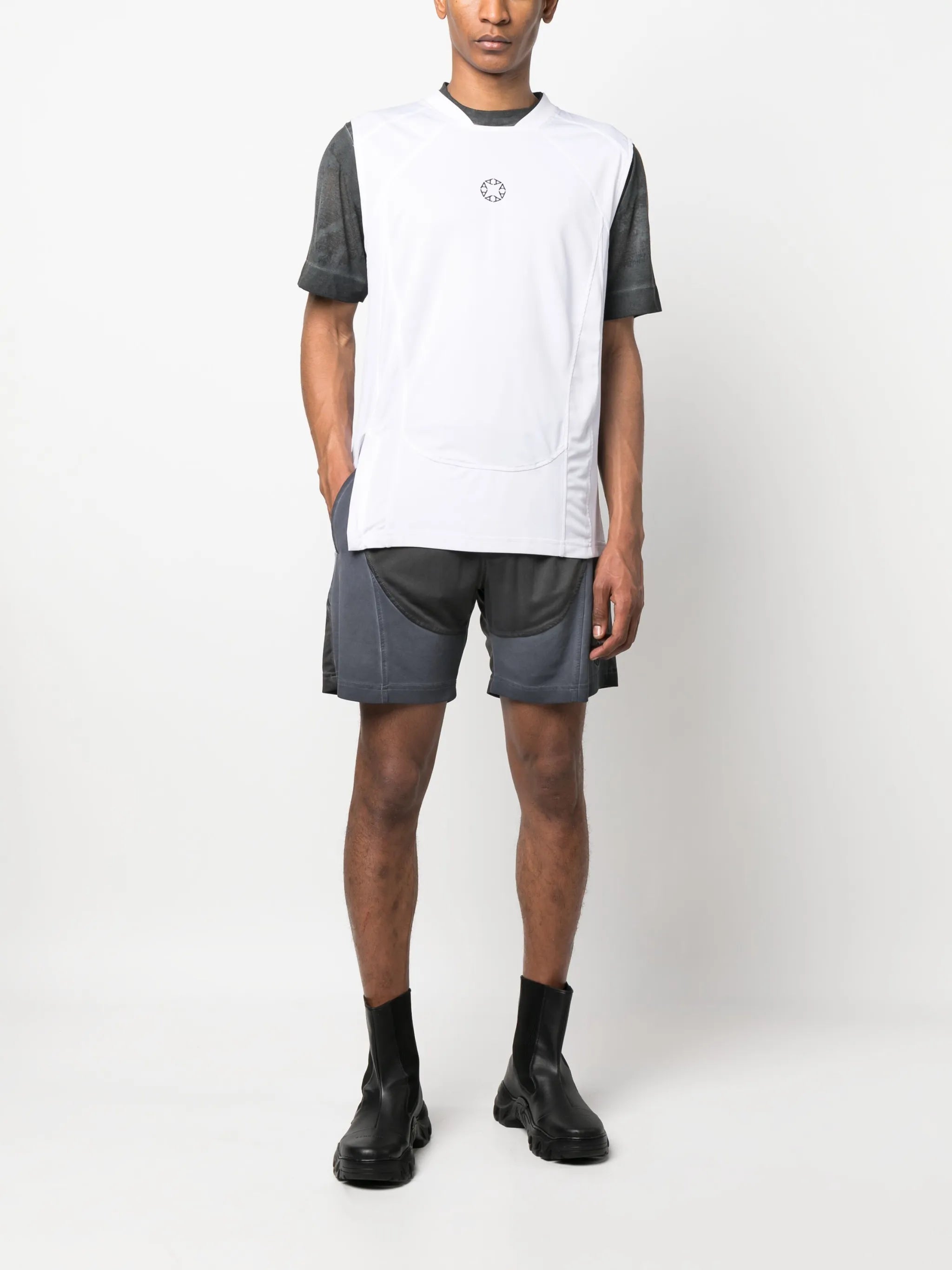 logo-patch tank top