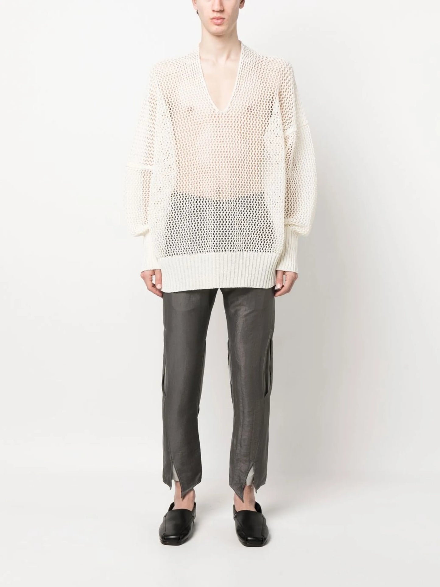 V-neck mesh jumper