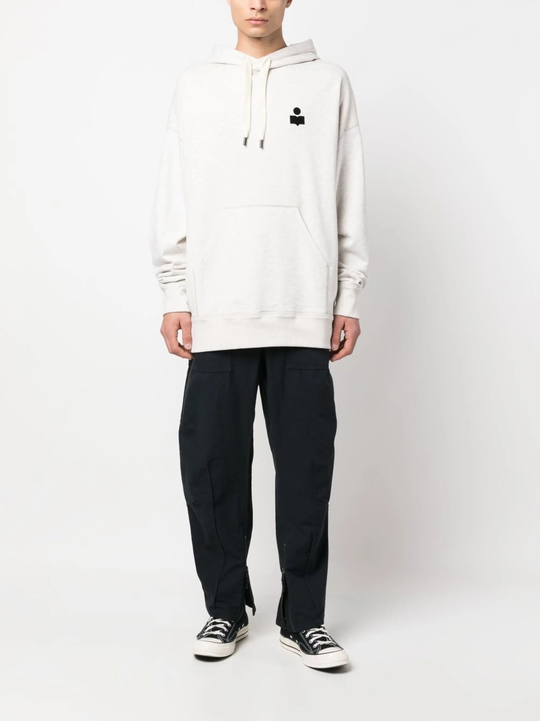 tapered-leg cargo trousers