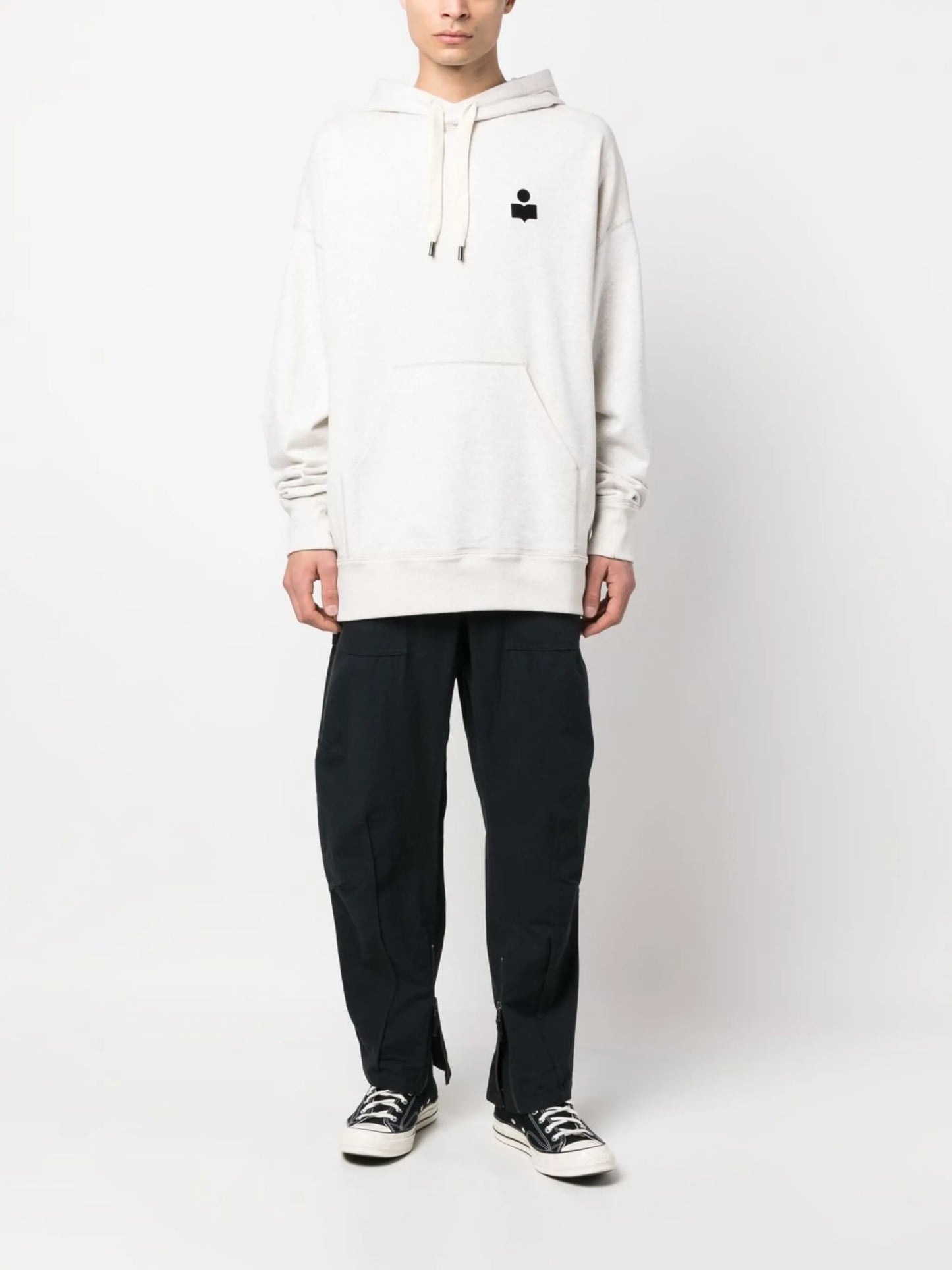 tapered-leg cargo trousers