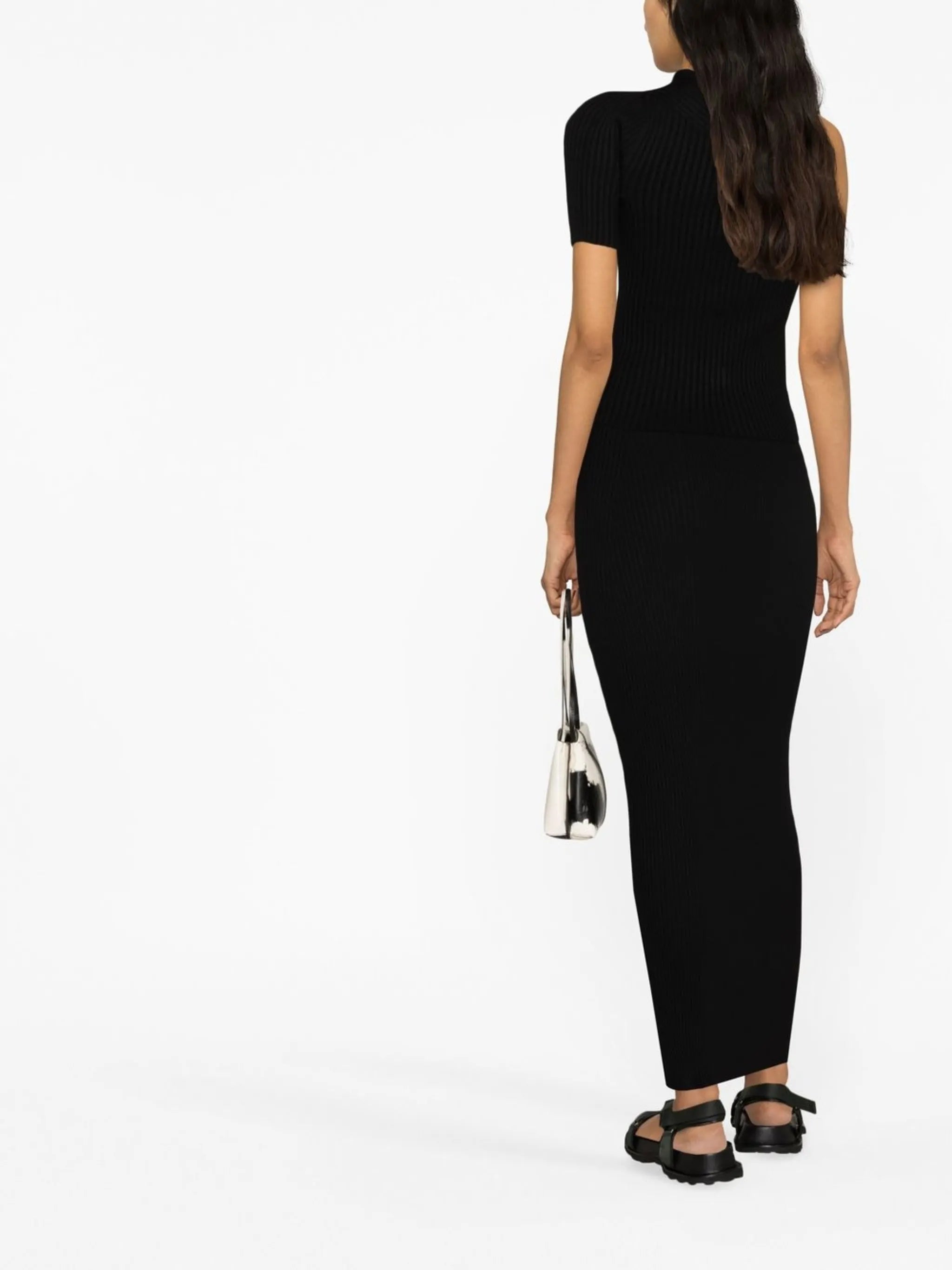 high-waisted knitted skirt